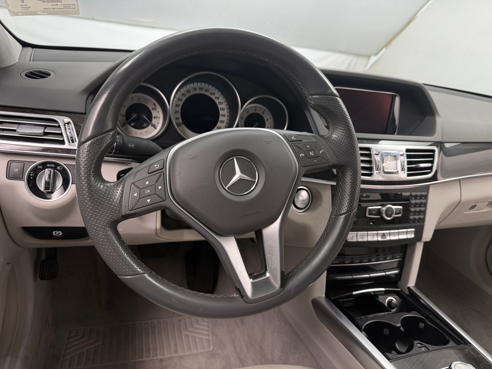 Thumbnail: 2014 Mercedes-Benz E-Class - 4