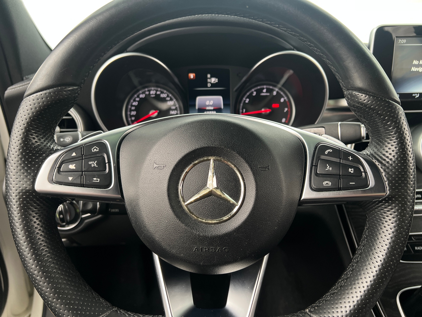 Thumbnail: 2015 Mercedes-Benz C-Class - 4