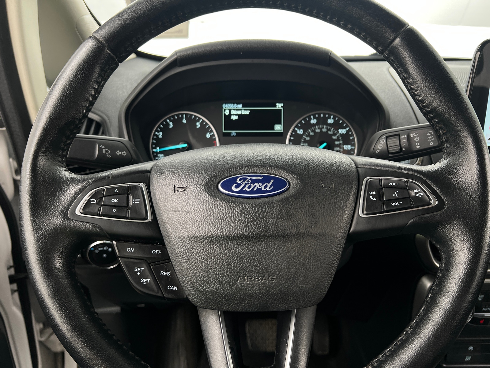 Thumbnail: 2018 Ford EcoSport - 5