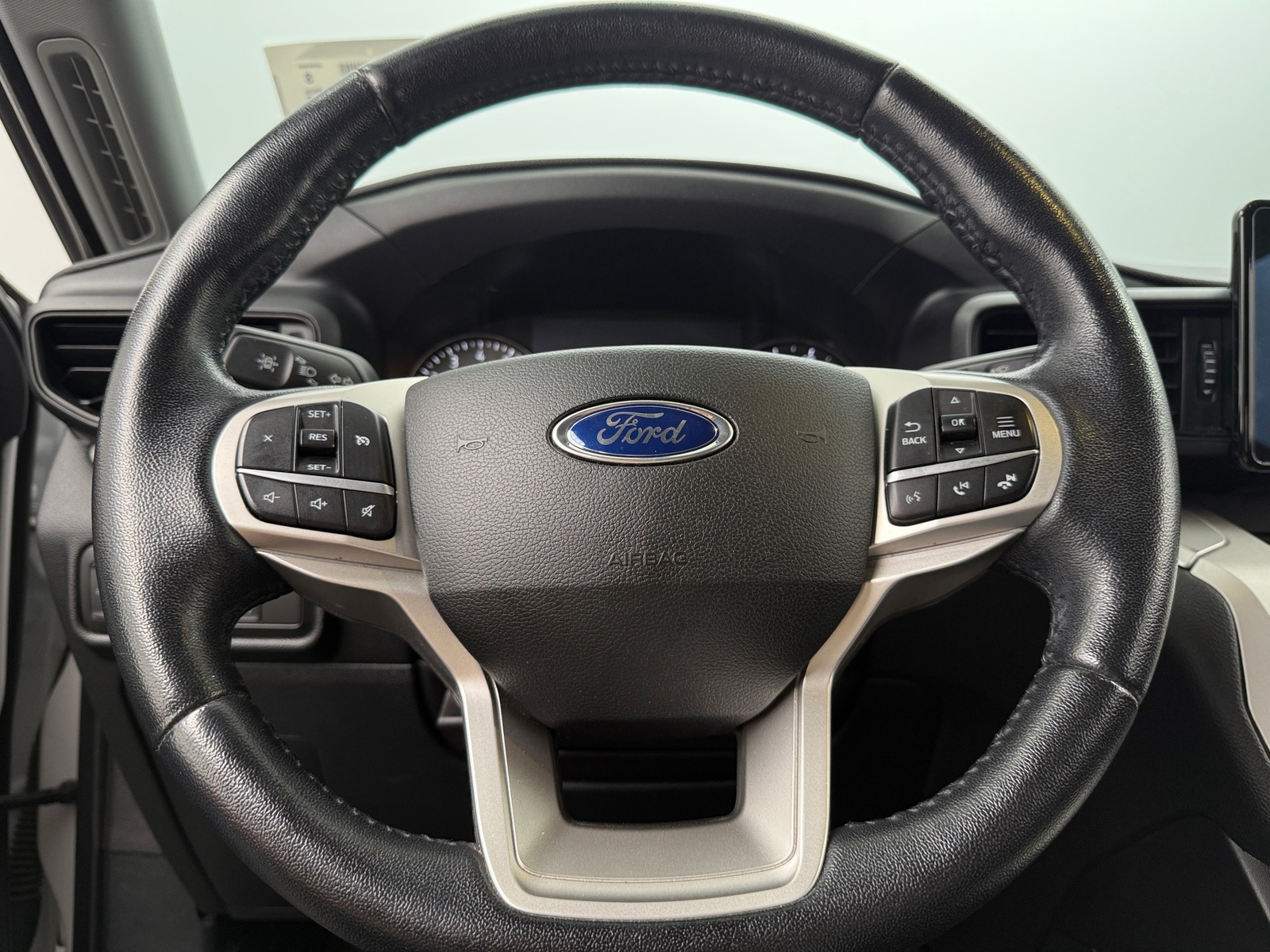 Thumbnail: 2020 Ford Explorer - 5