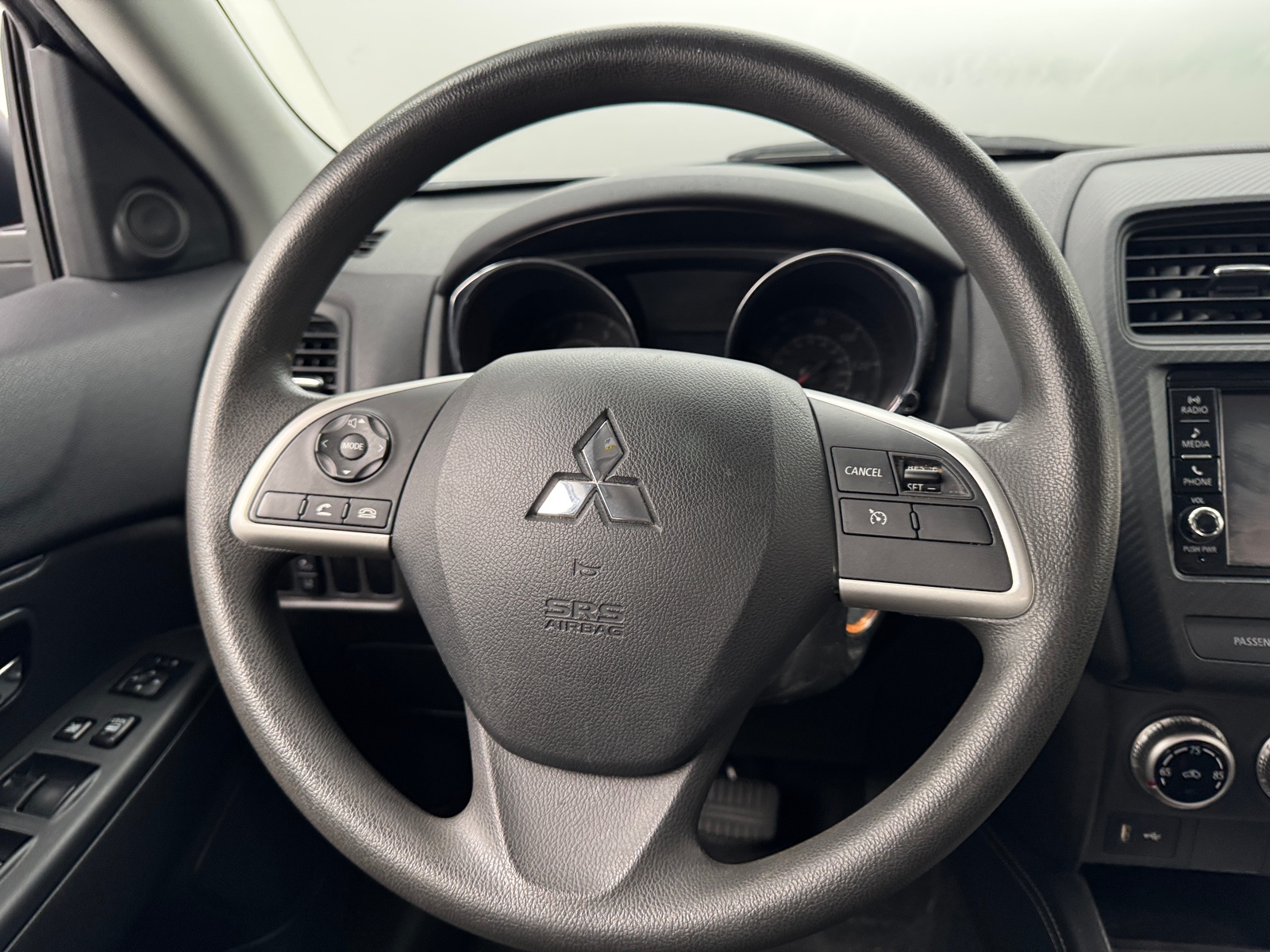 Thumbnail: 2024 Mitsubishi Outlander Sport - 5