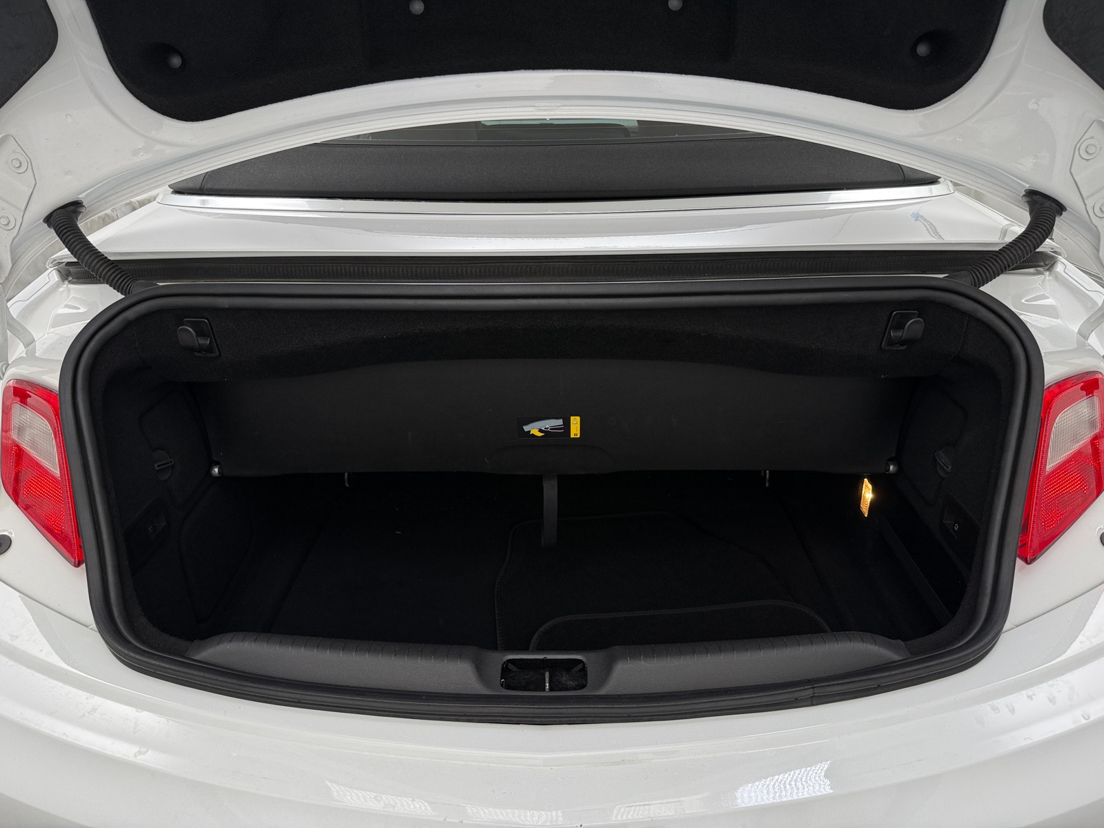 Thumbnail: 2016 Buick Cascada - 6