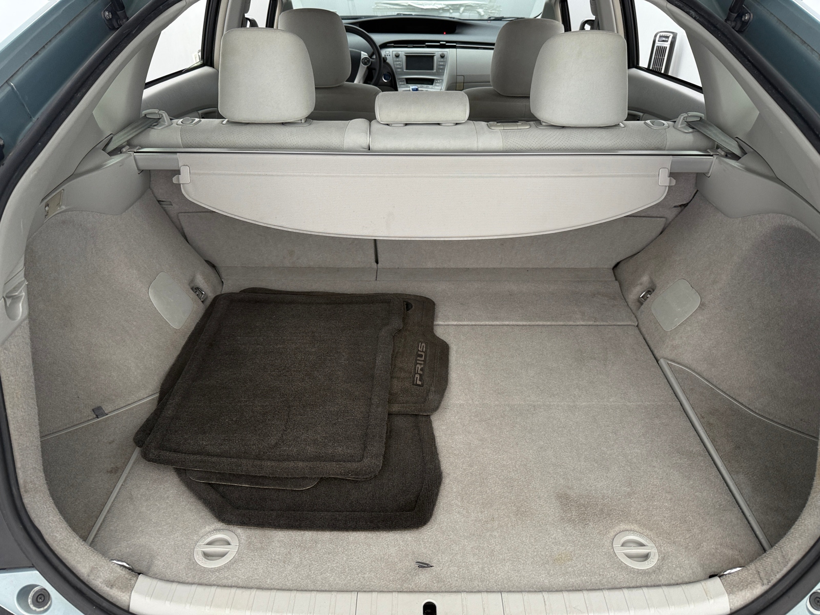 Thumbnail: 2015 Toyota Prius - 7