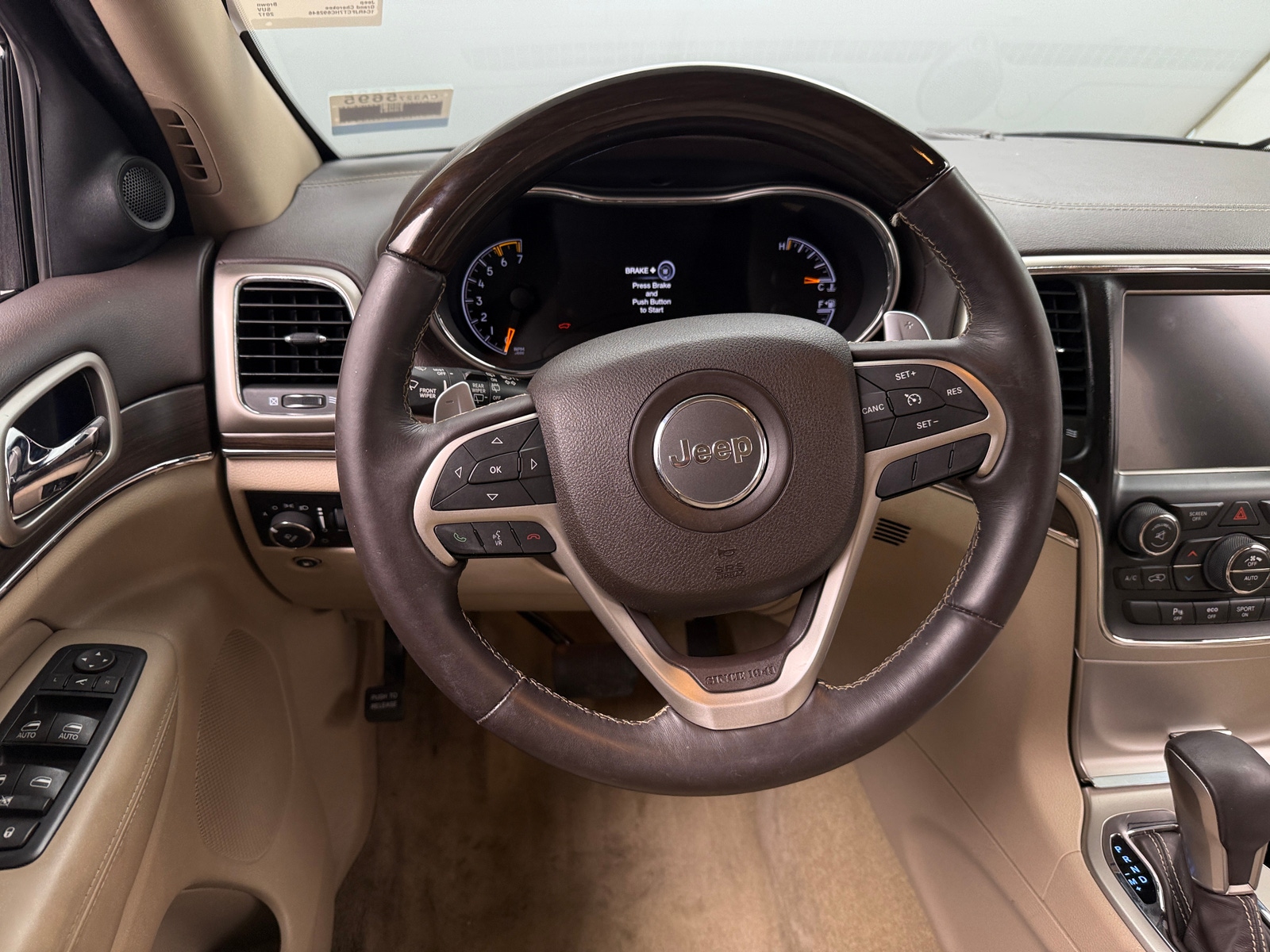Thumbnail: 2017 Jeep Grand Cherokee - 4