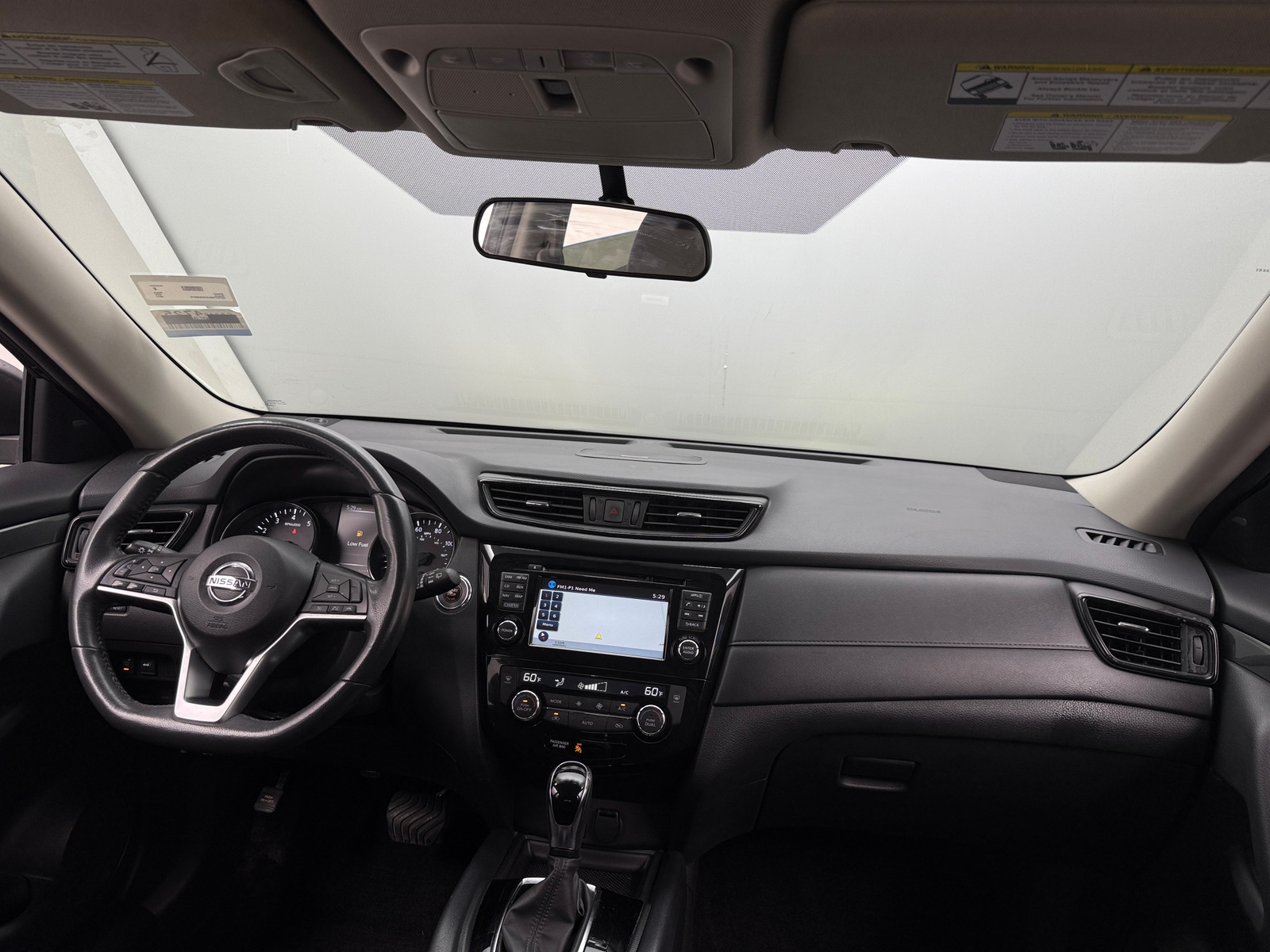 Thumbnail: 2017 Nissan Rogue - 3