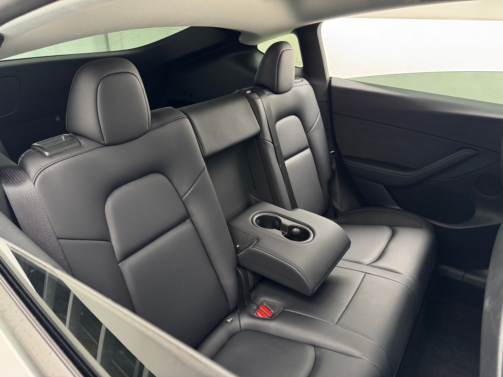 Thumbnail: 2022 Tesla Model Y - 5
