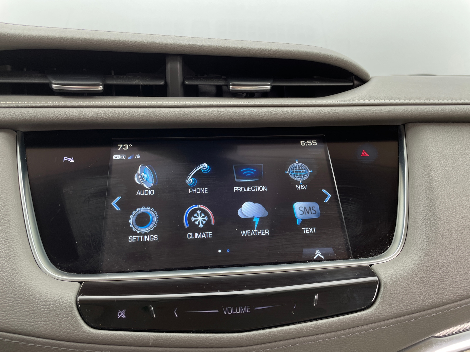 Thumbnail: 2018 Cadillac XT5 - 3