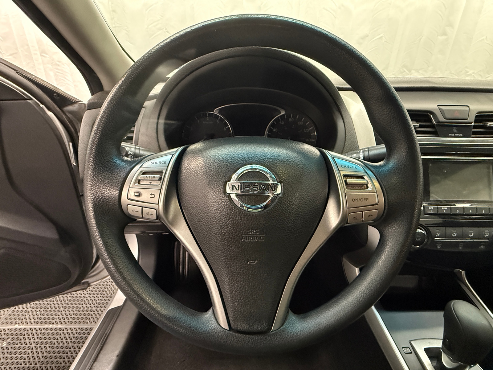 Thumbnail: 2015 Nissan Altima - 5