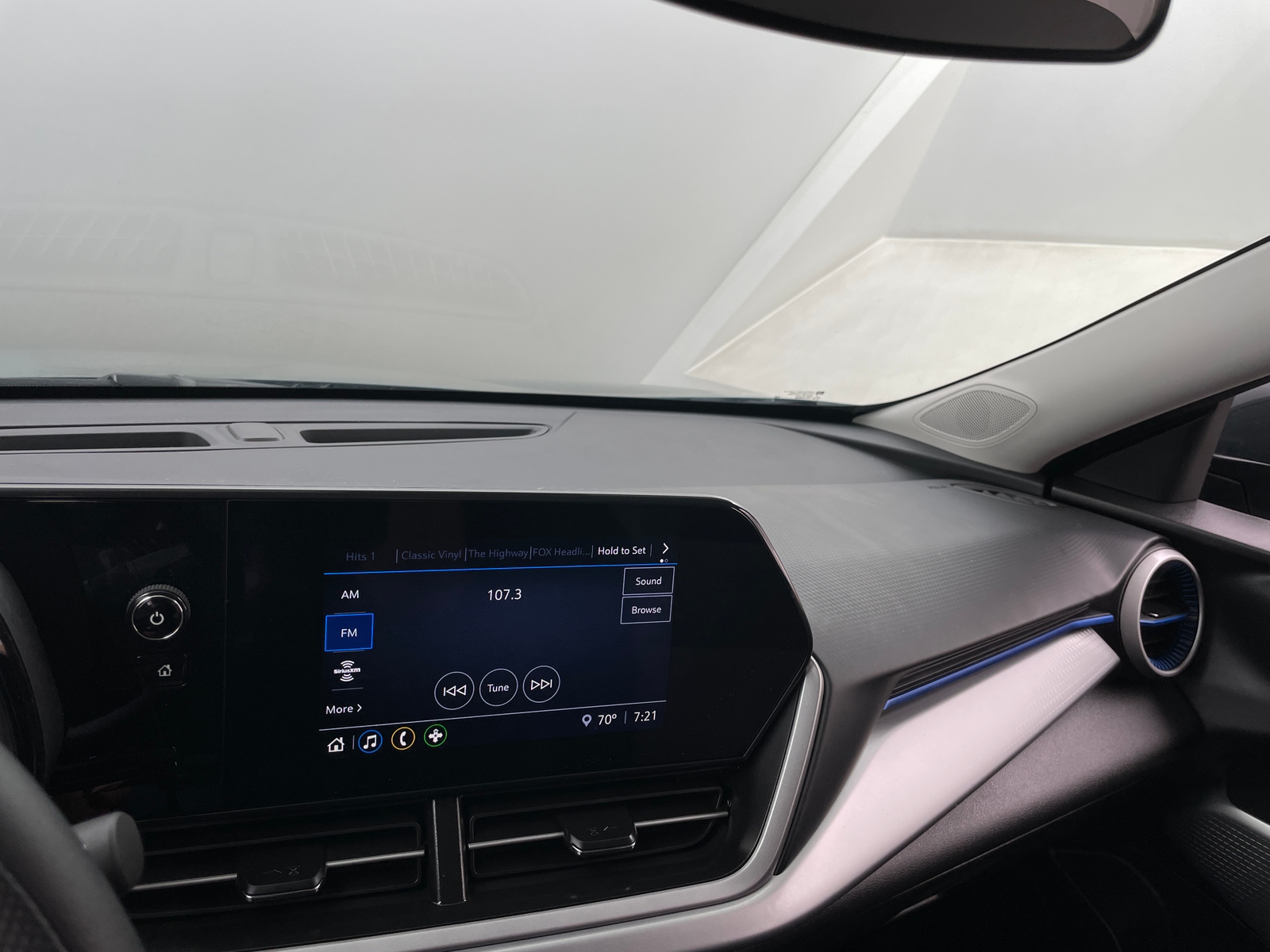 Thumbnail: 2025 Chevrolet Trax - 4