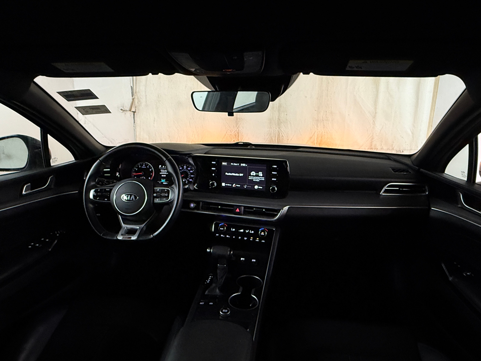 Thumbnail: 2021 Kia K5 - 2