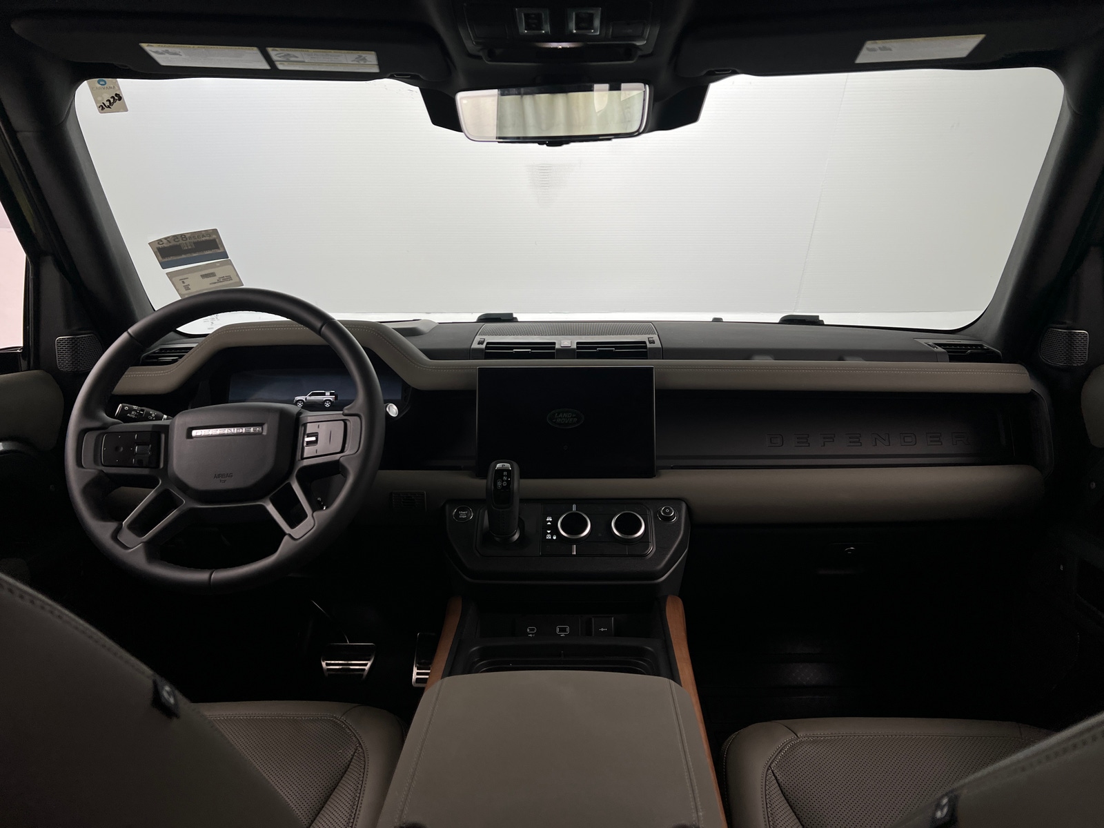 Thumbnail: 2023 Land Rover Defender - 2