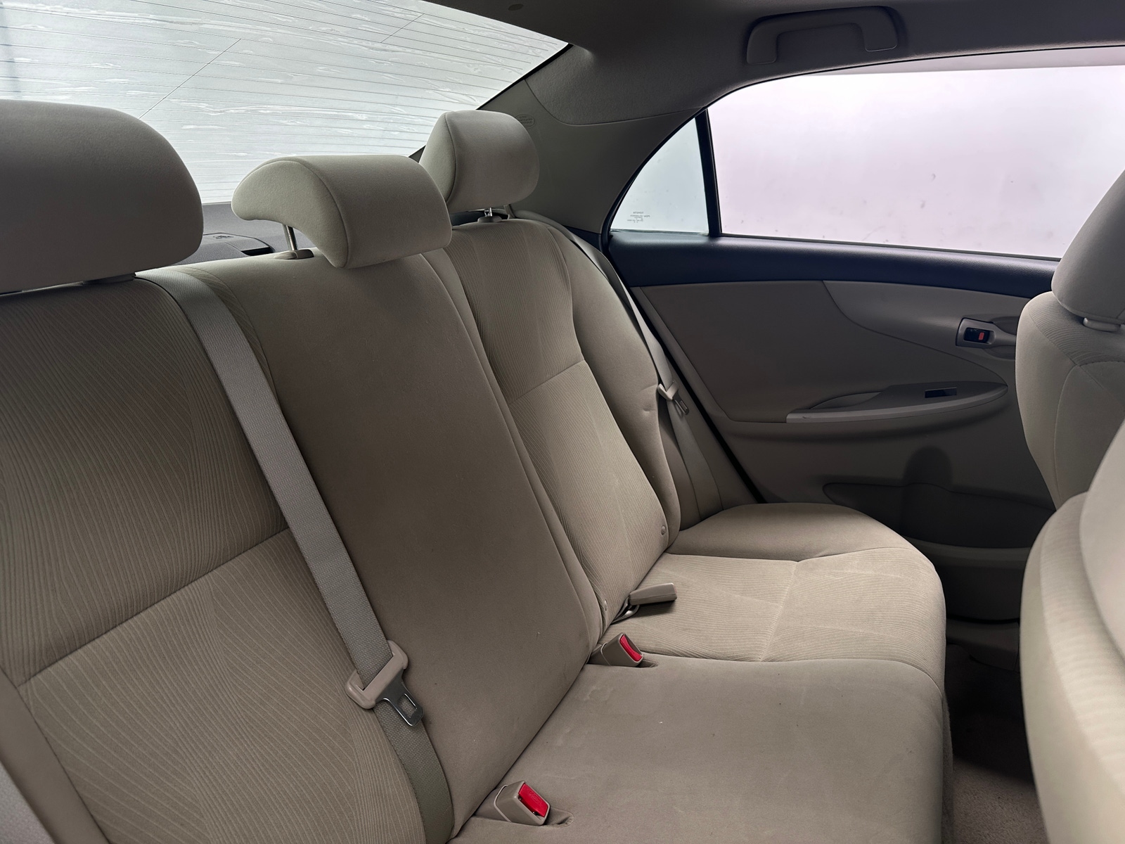 Thumbnail: 2011 Toyota Corolla - 6