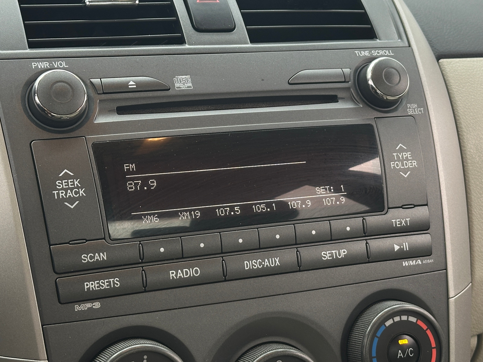 Thumbnail: 2011 Toyota Corolla - 4