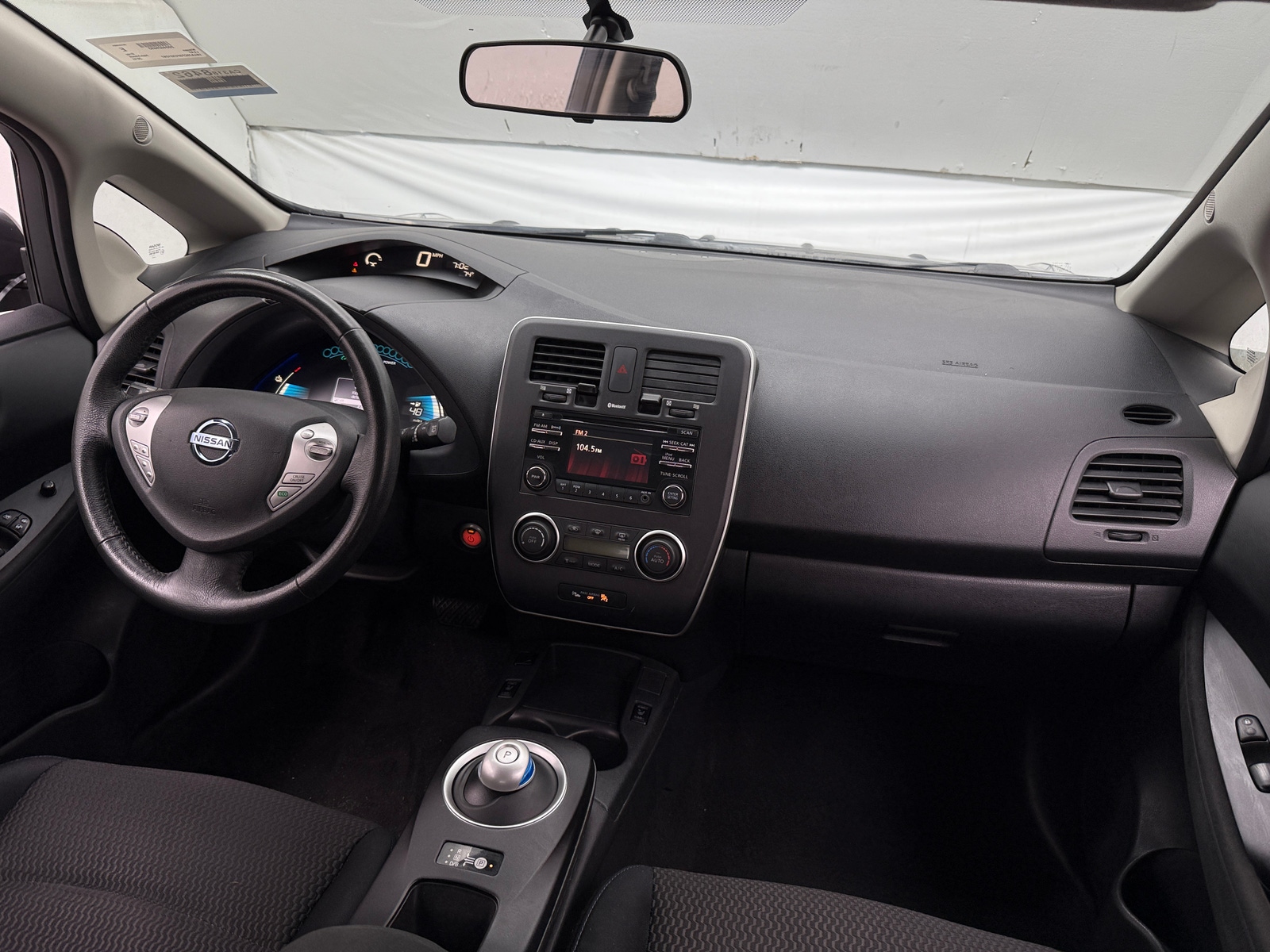 Thumbnail: 2015 Nissan Leaf - 3