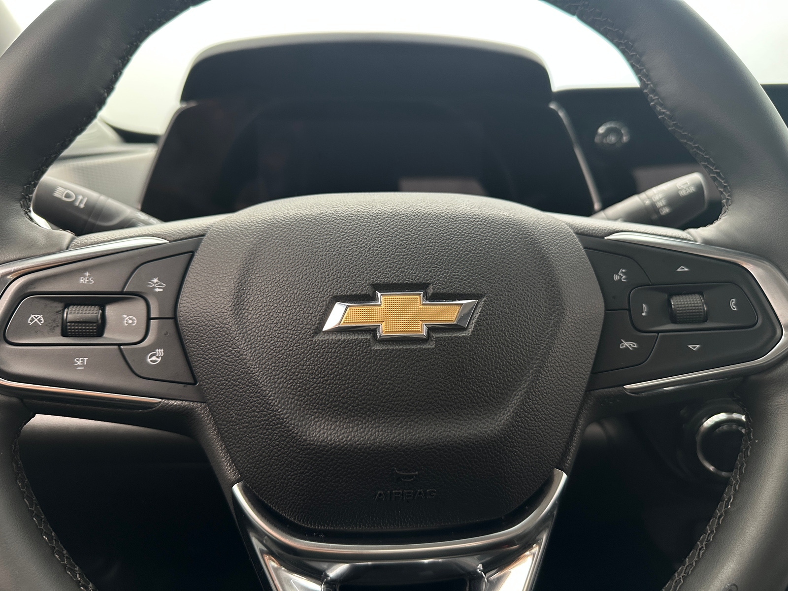 Thumbnail: 2025 Chevrolet Trax - 5