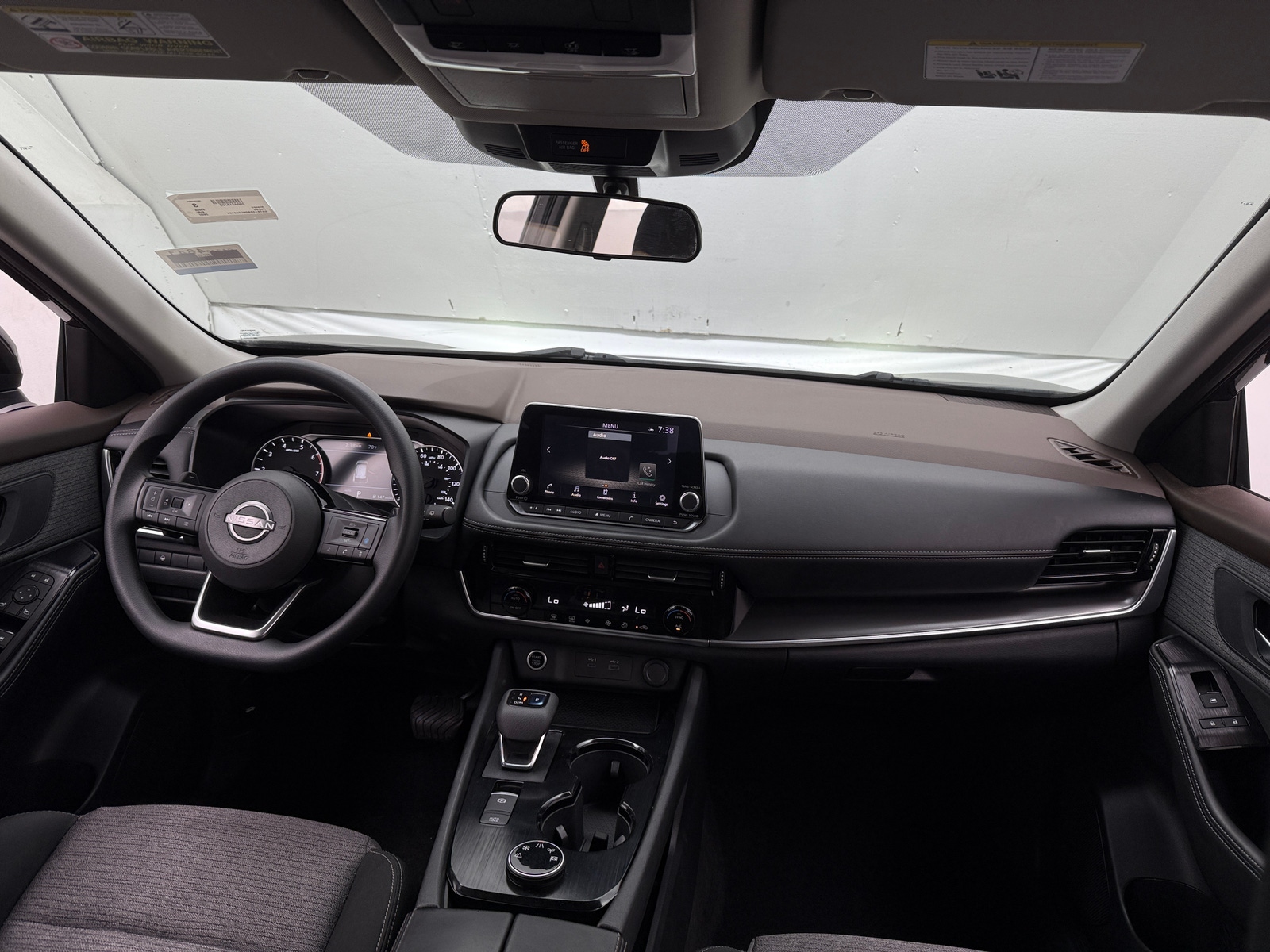 Thumbnail: 2022 Nissan Rogue - 3