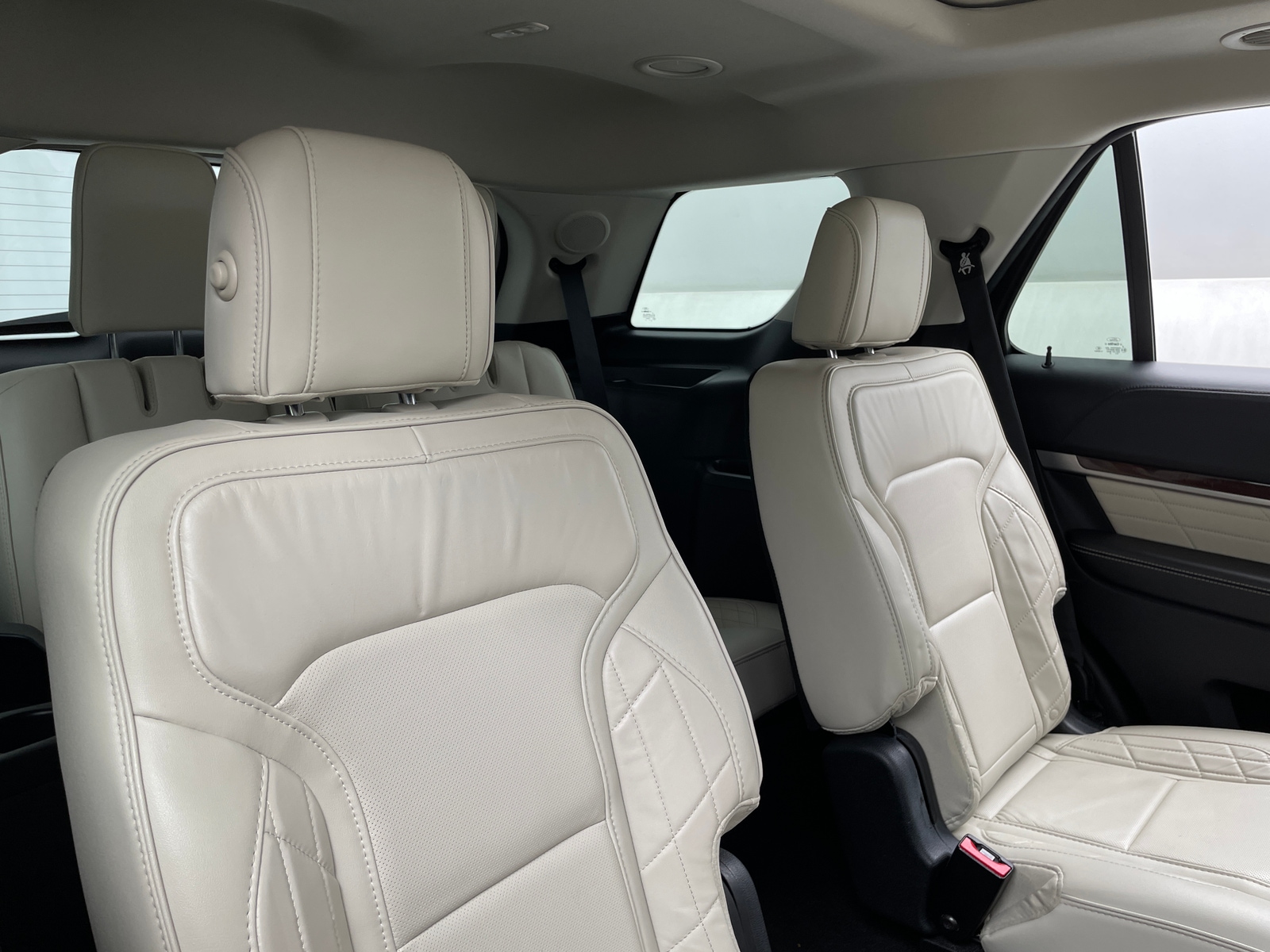 Thumbnail: 2019 Ford Explorer - 5