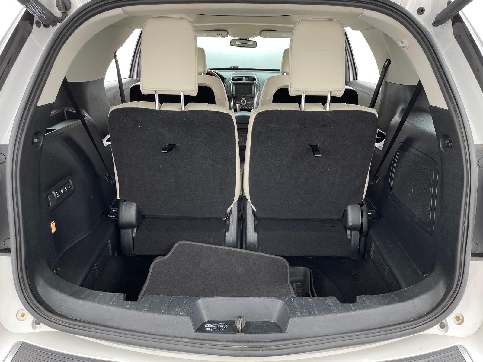 Thumbnail: 2019 Ford Explorer - 6
