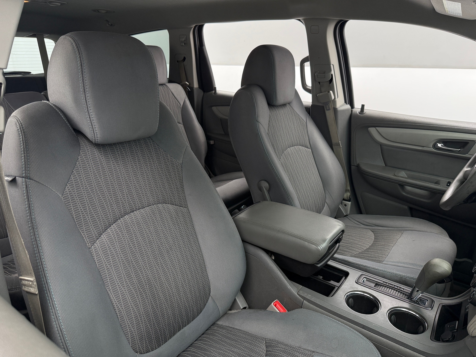 Thumbnail: 2017 Chevrolet Traverse - 2