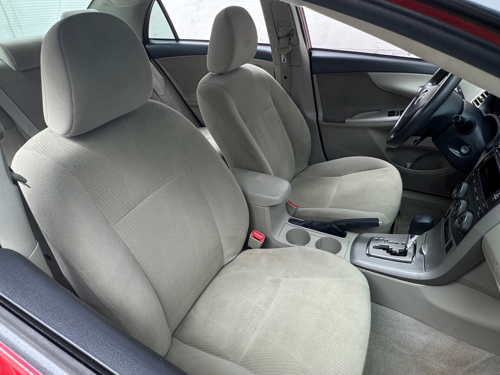 Thumbnail: 2011 Toyota Corolla - 2