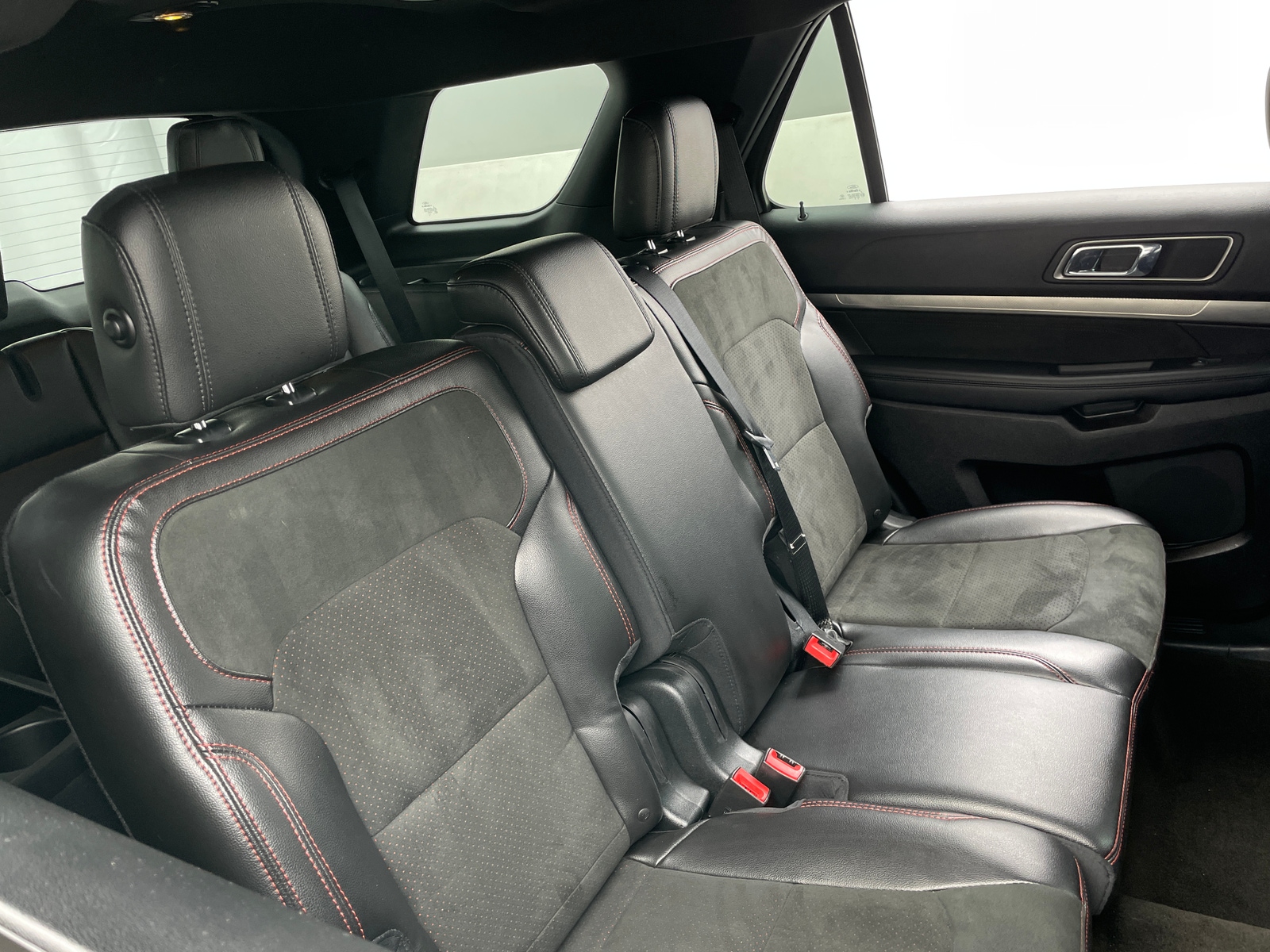 Thumbnail: 2018 Ford Explorer - 6