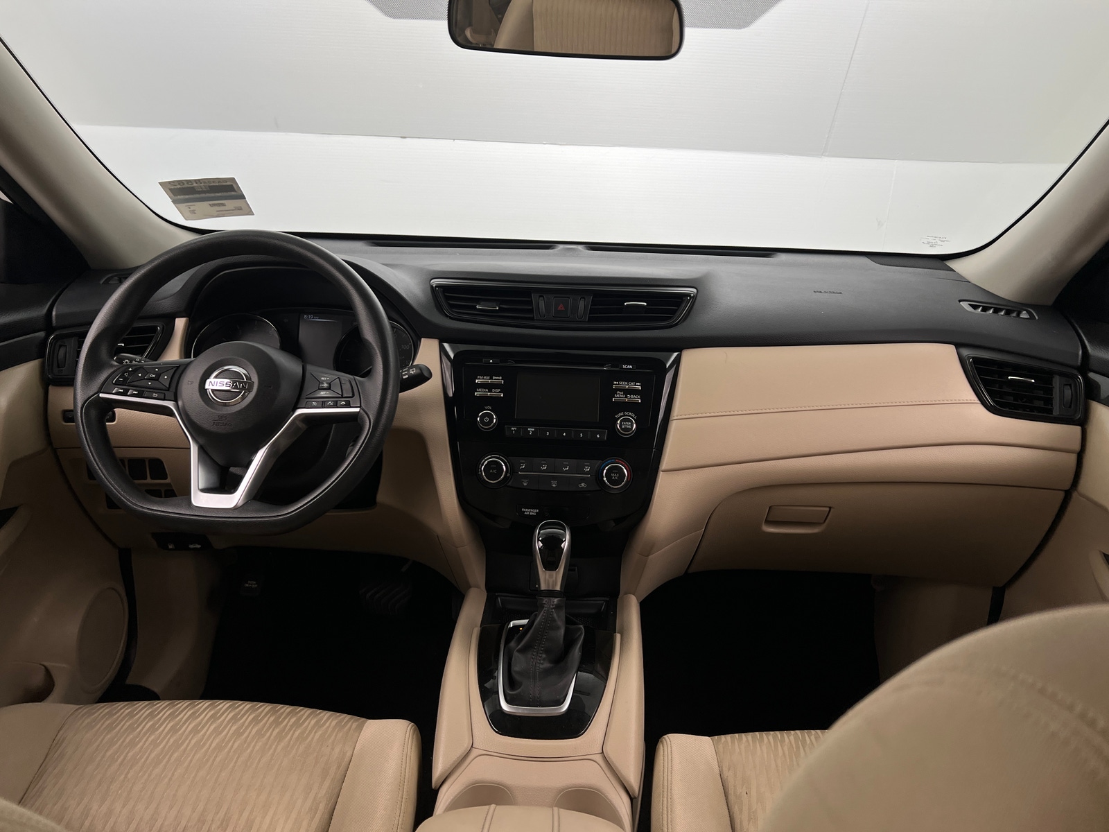 Thumbnail: 2017 Nissan Rogue - 3