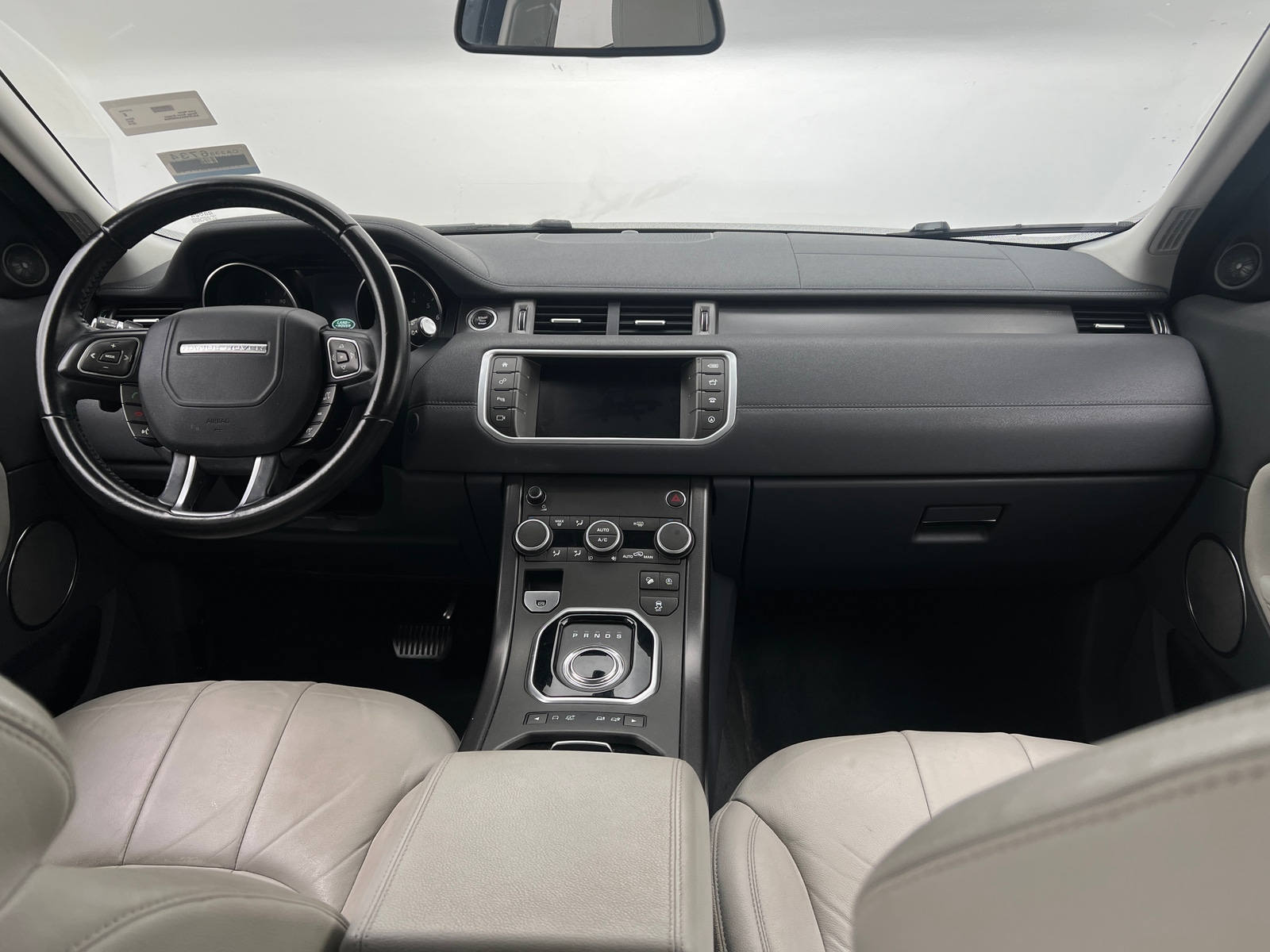 Thumbnail: 2018 Land Rover Range Rover Evoque - 2