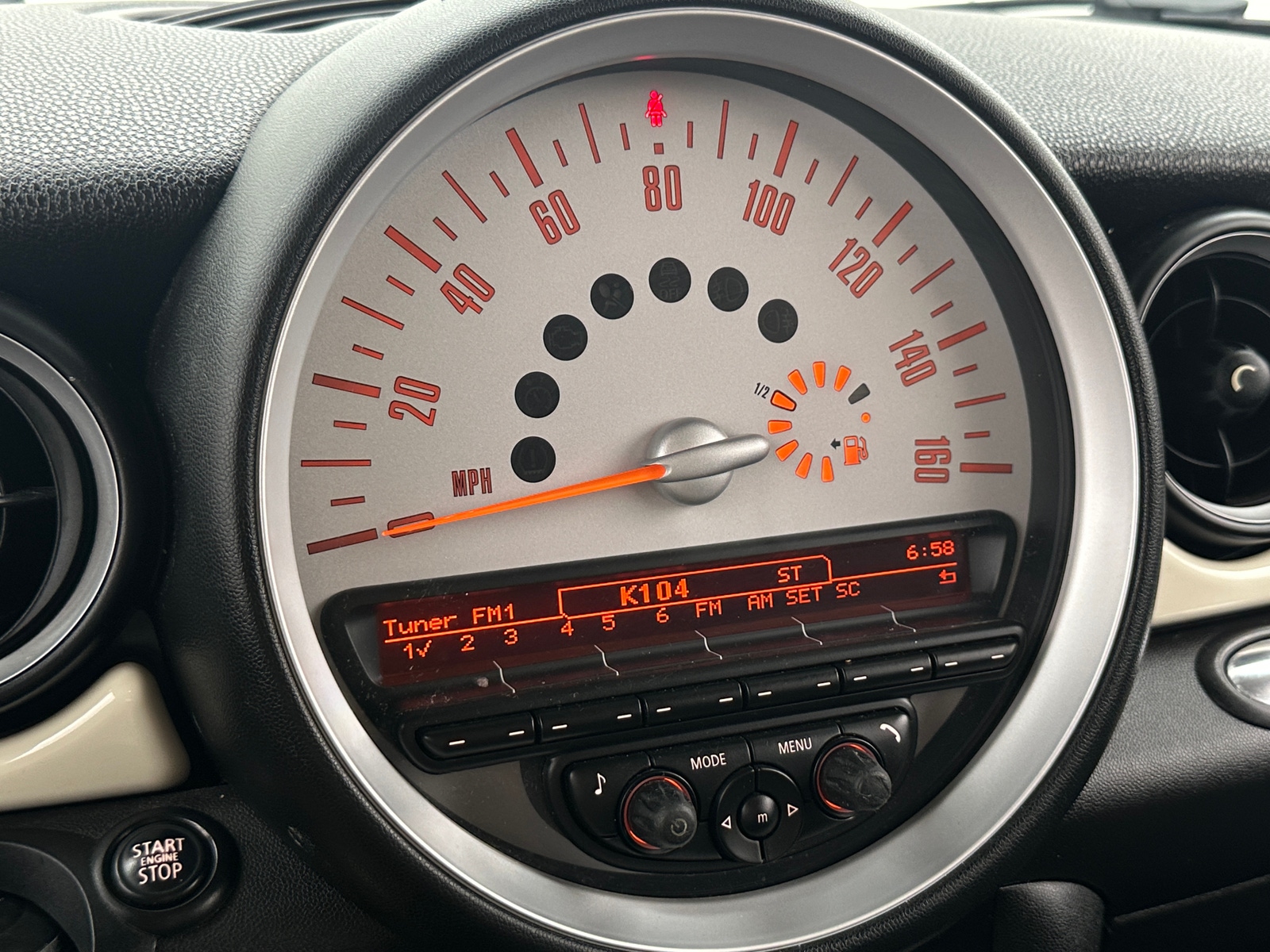 Thumbnail: 2013 MINI Cooper Hardtop - 3