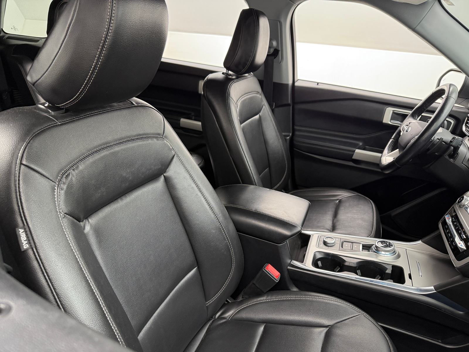 Thumbnail: 2020 Ford Explorer - 2