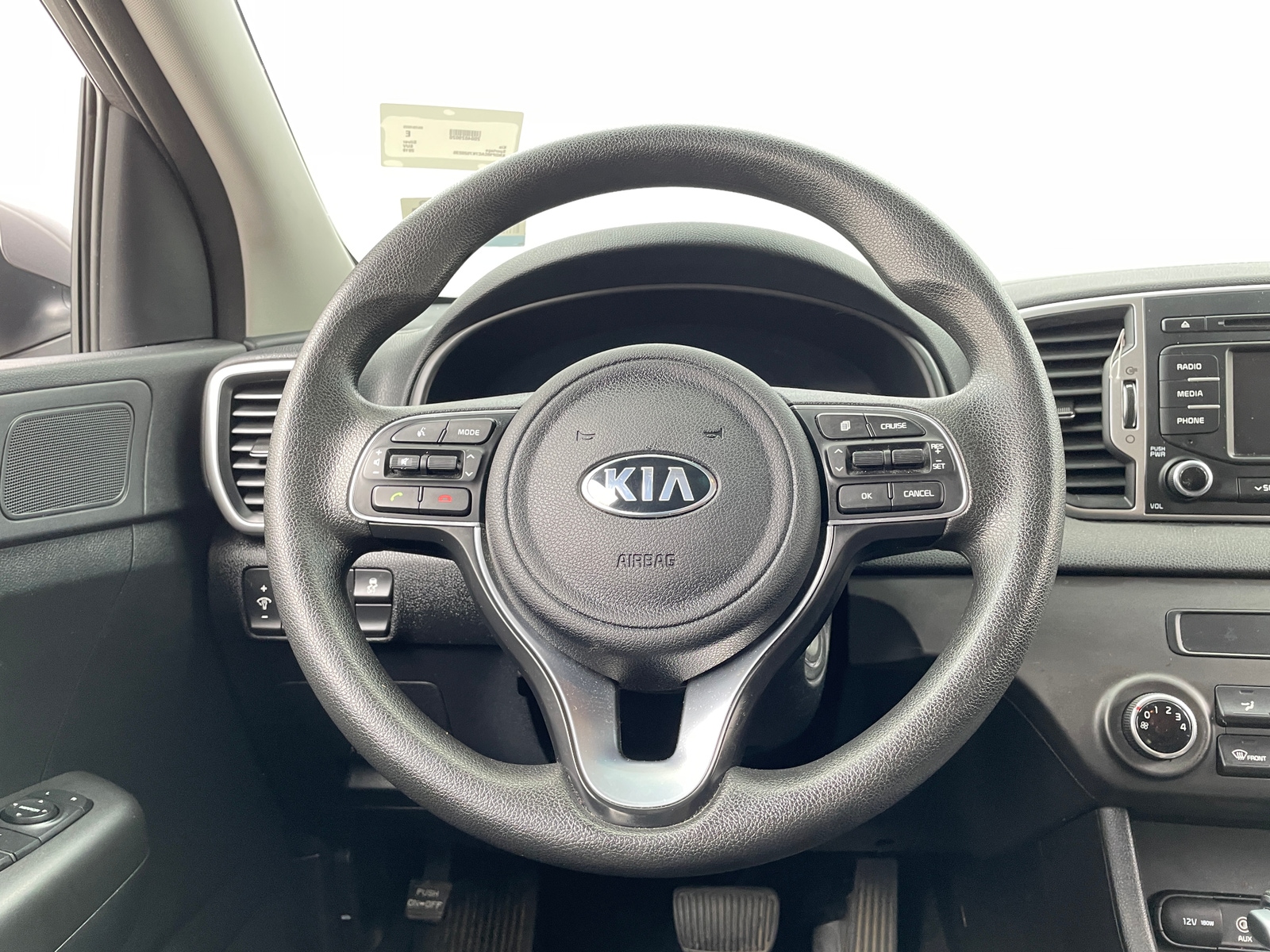 Thumbnail: 2019 Kia Sportage - 5
