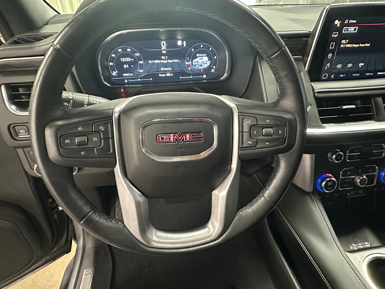 Thumbnail: 2023 GMC Yukon - 4
