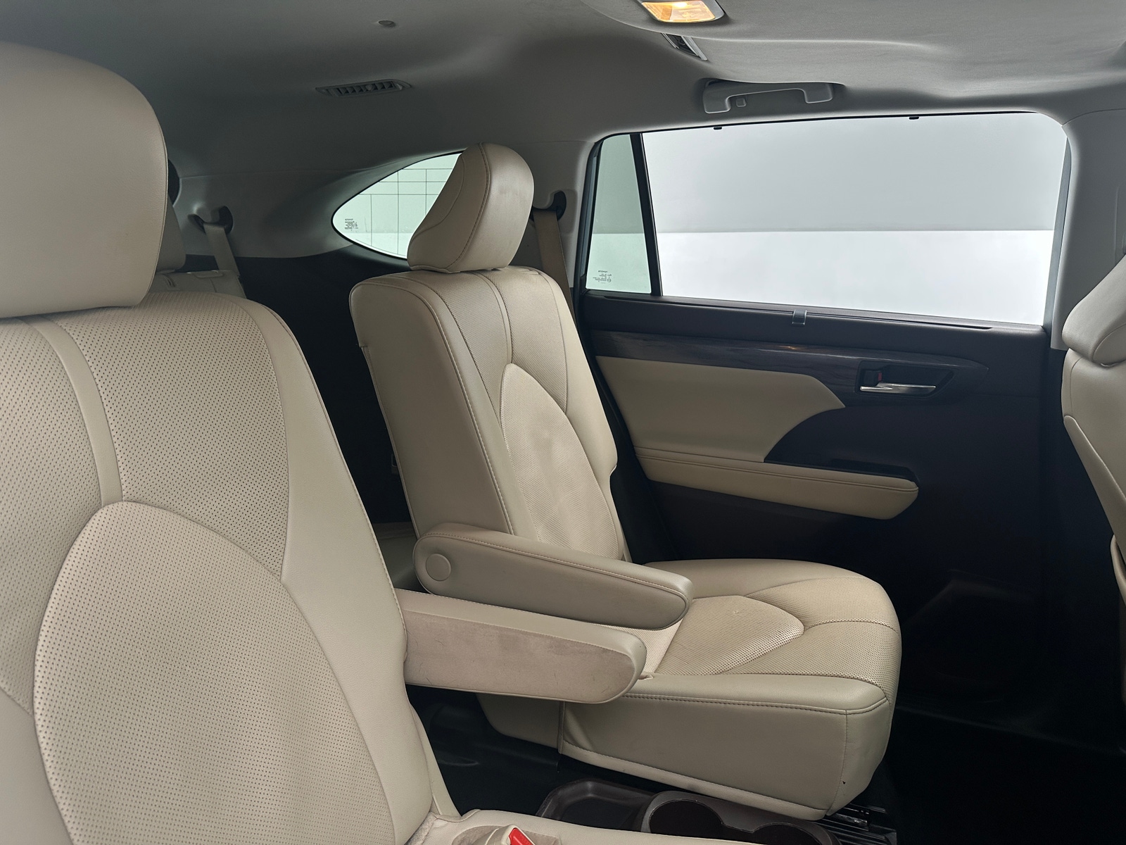 Thumbnail: 2021 Toyota Highlander - 5