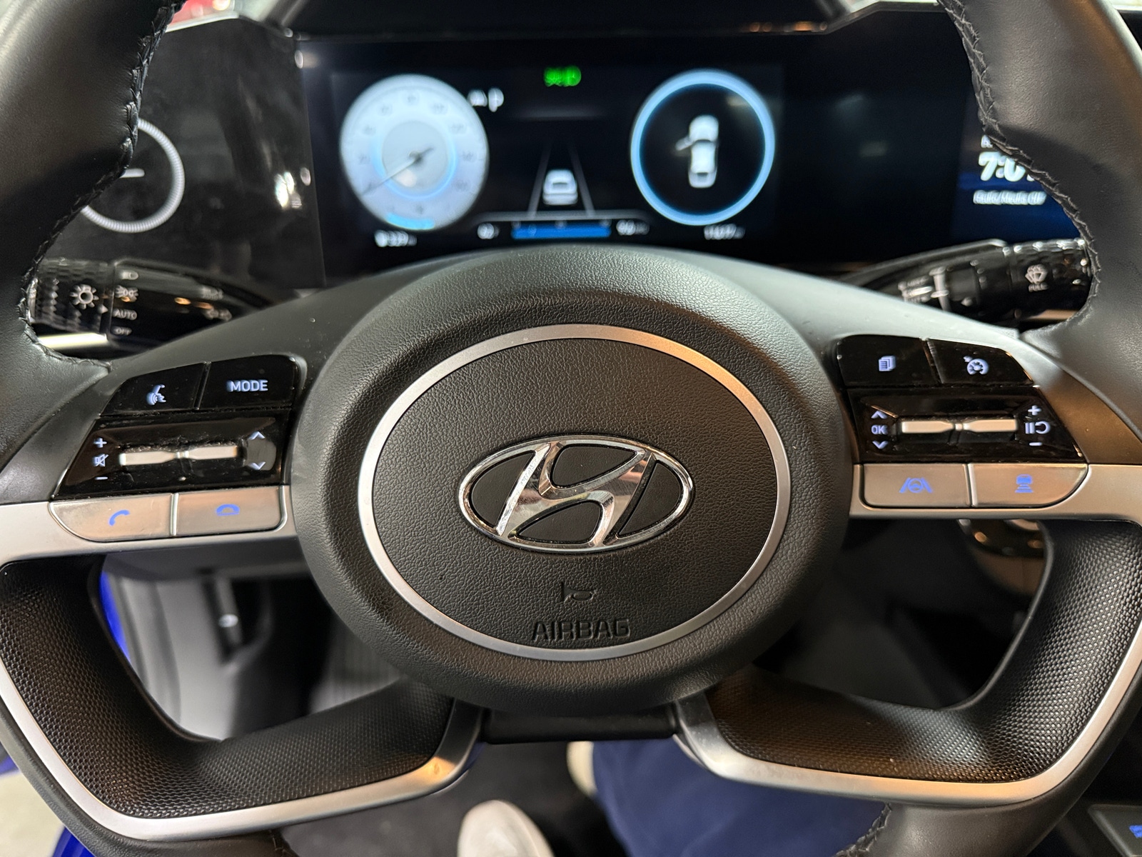 Thumbnail: 2023 Hyundai Elantra - 5