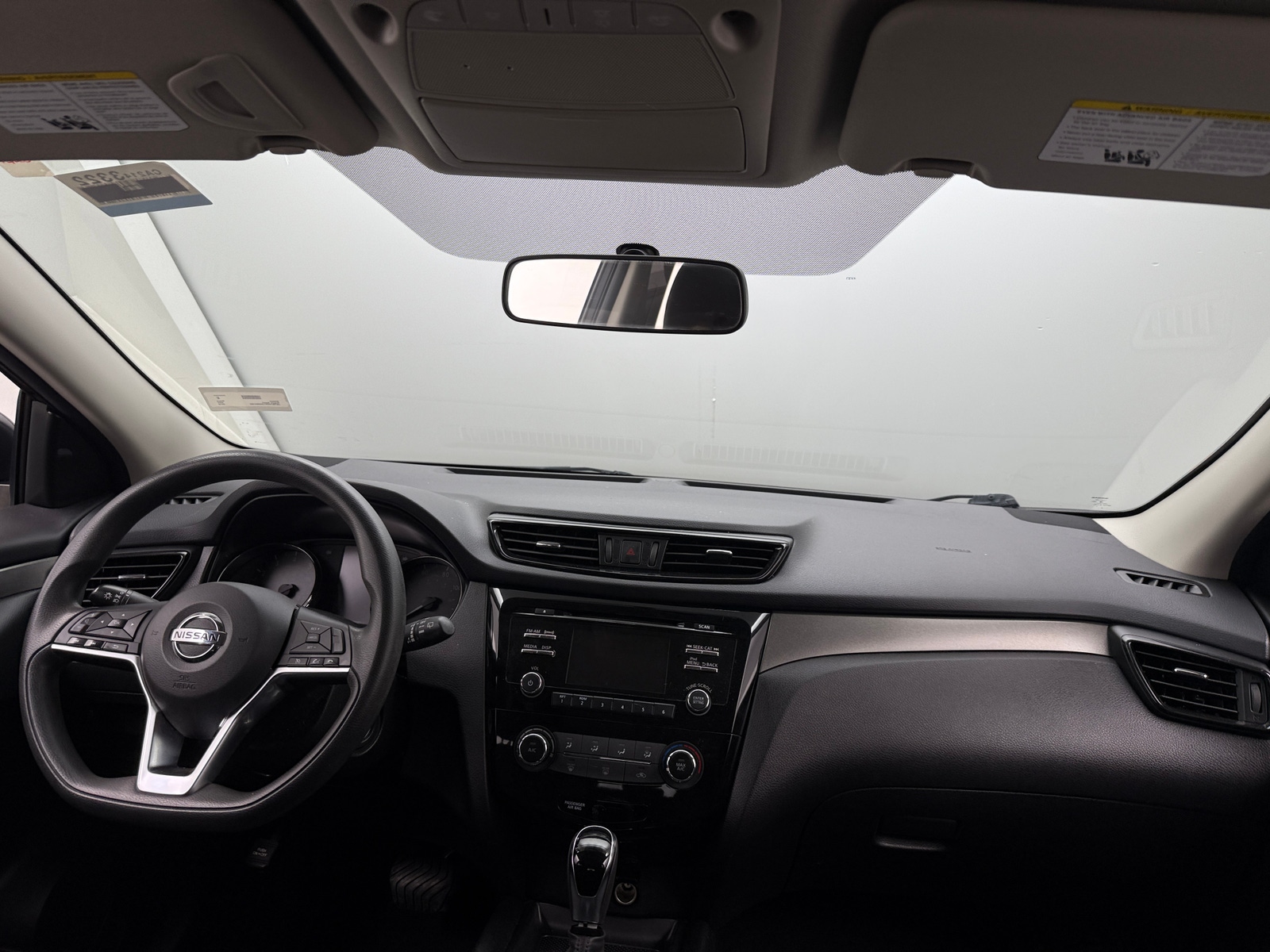 Thumbnail: 2018 Nissan Rogue Sport - 3