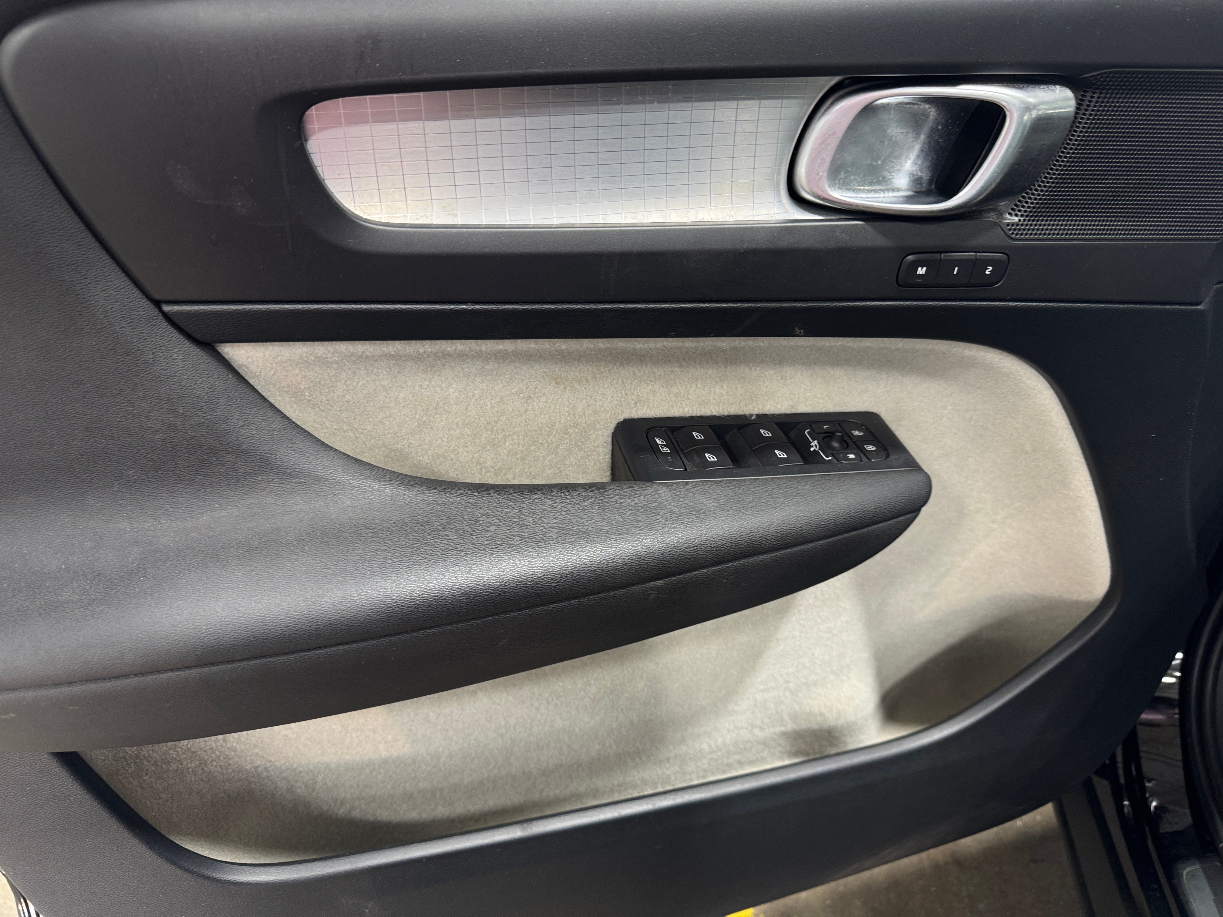 2020 Volvo XC40