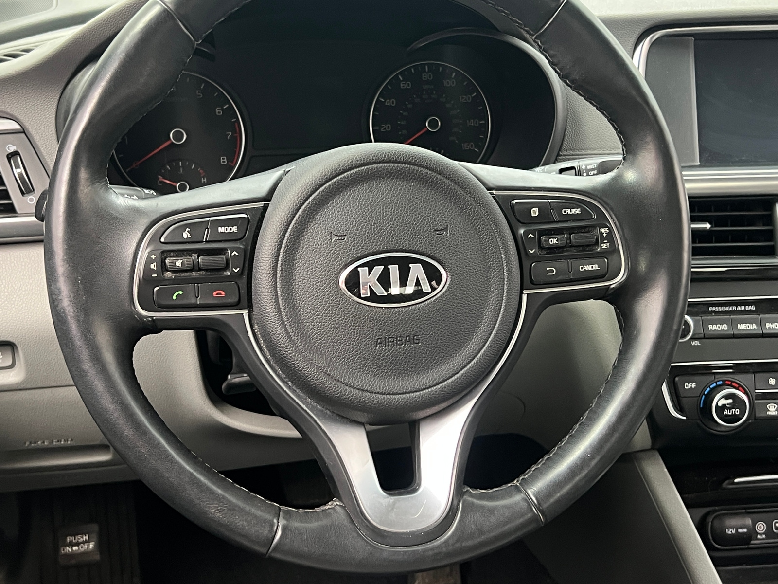 Thumbnail: 2017 Kia Optima - 4