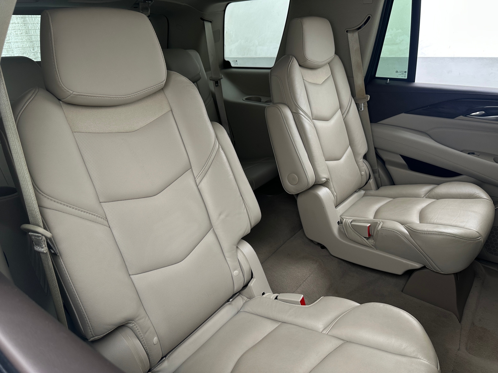 Thumbnail: 2017 Cadillac Escalade - 5