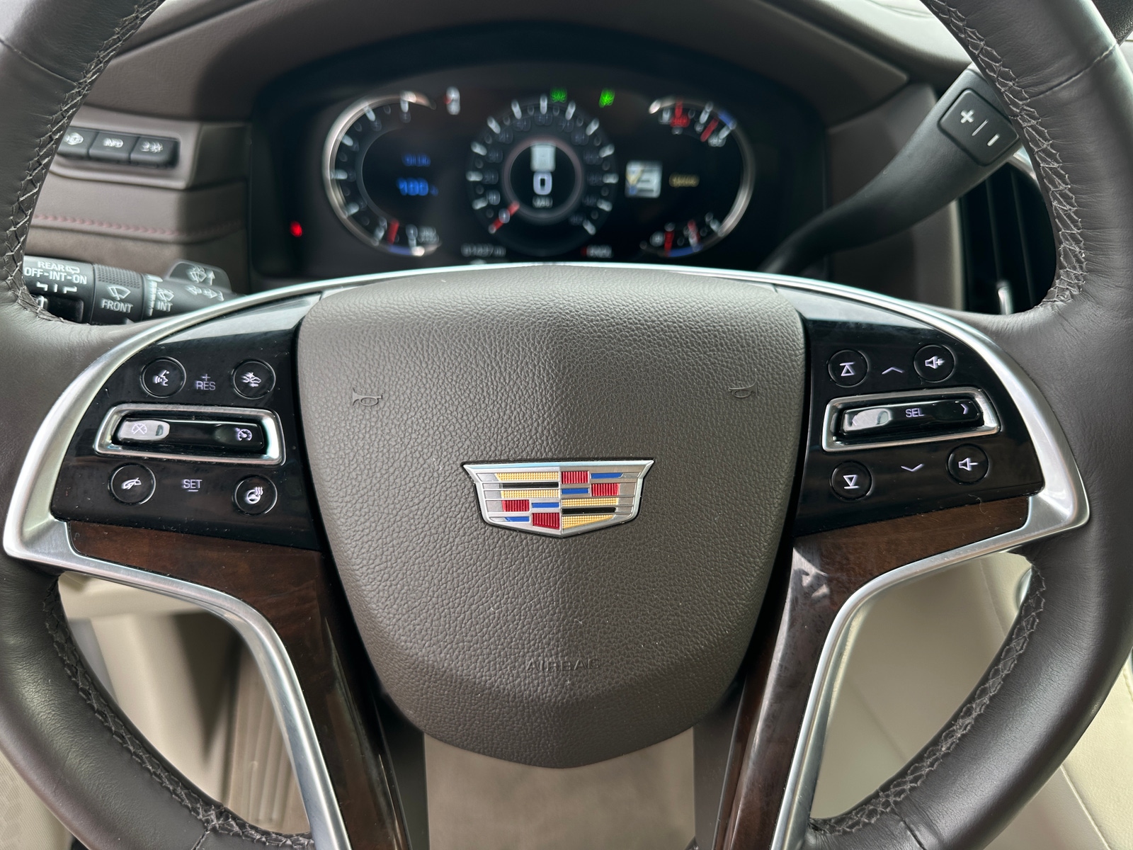 Thumbnail: 2017 Cadillac Escalade - 4