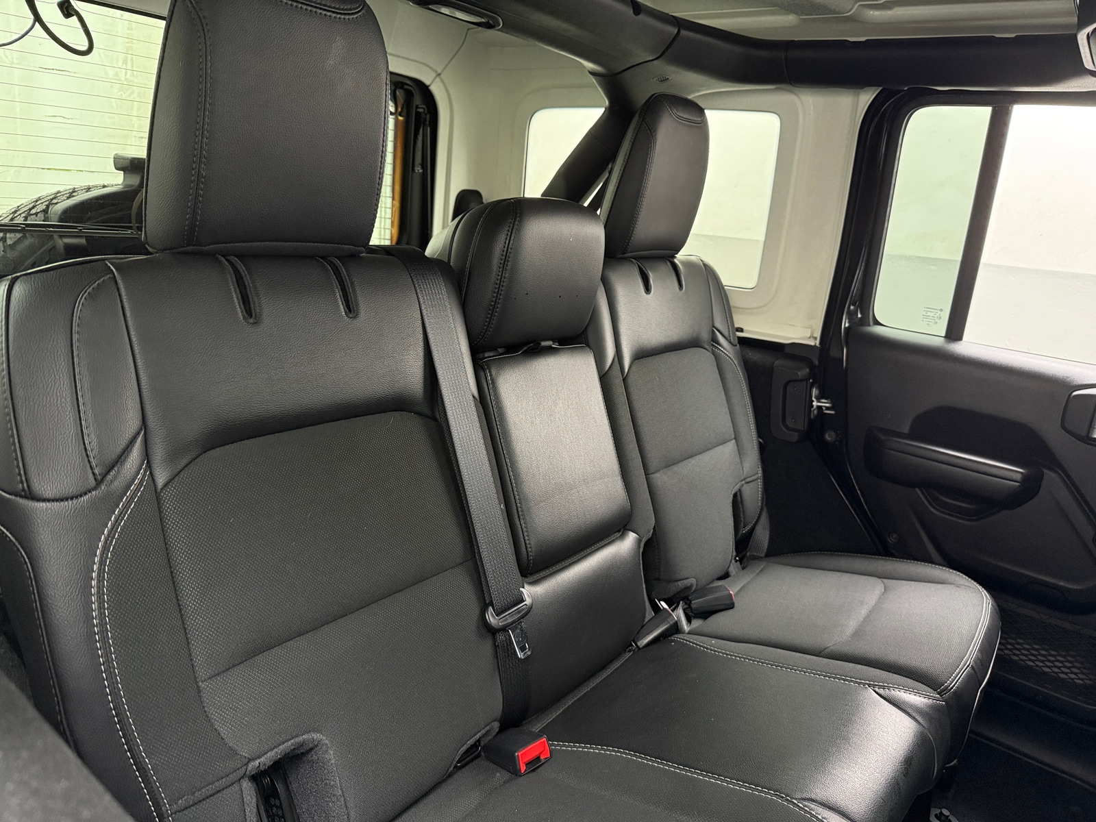 Thumbnail: 2021 Jeep Wrangler - 6