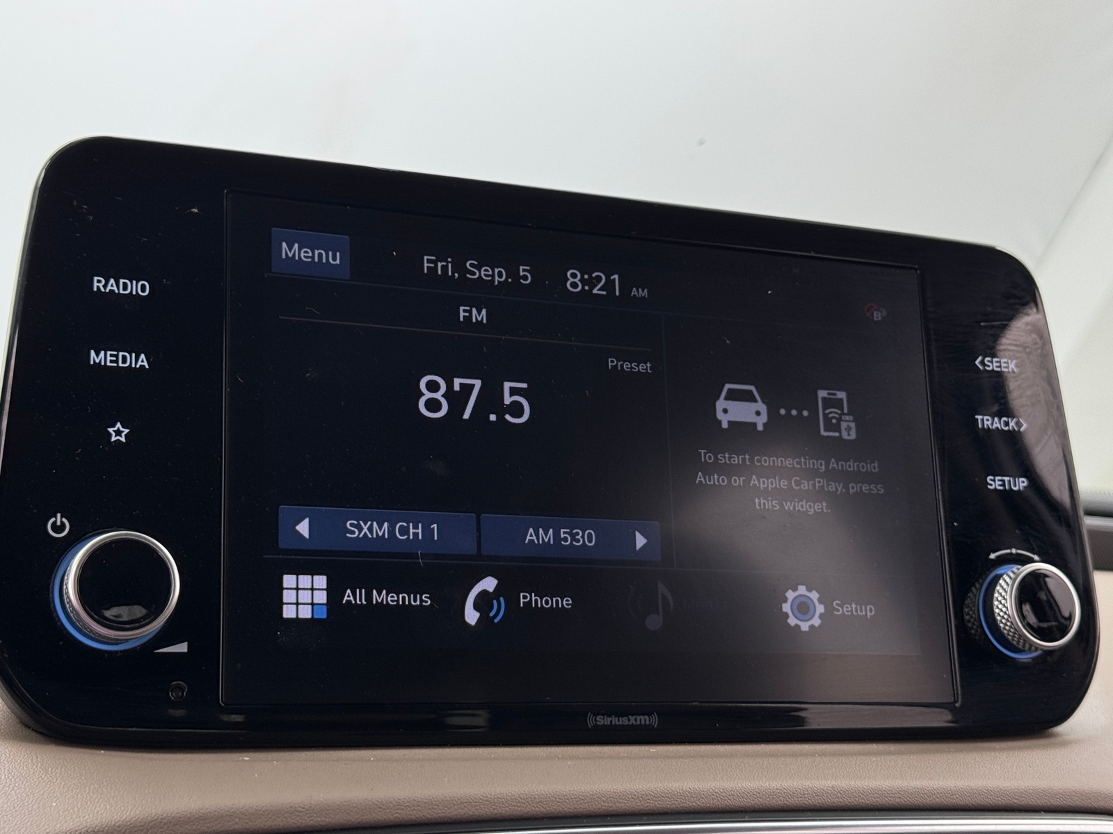 Thumbnail: 2022 Hyundai Santa Fe - 4