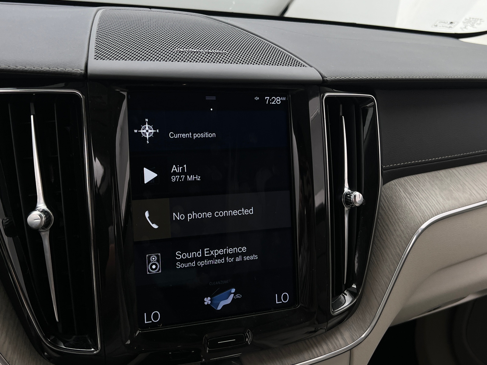 Thumbnail: 2020 Volvo XC60 - 3