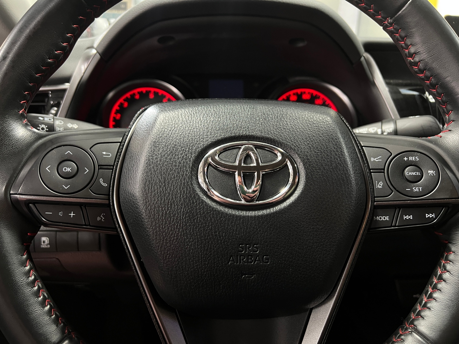 Thumbnail: 2023 Toyota Camry - 4