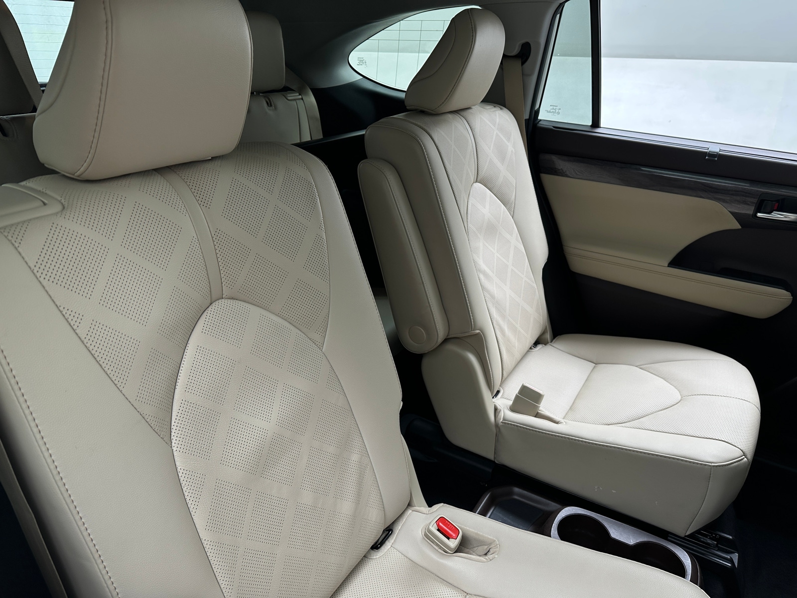 Thumbnail: 2021 Toyota Highlander - 5
