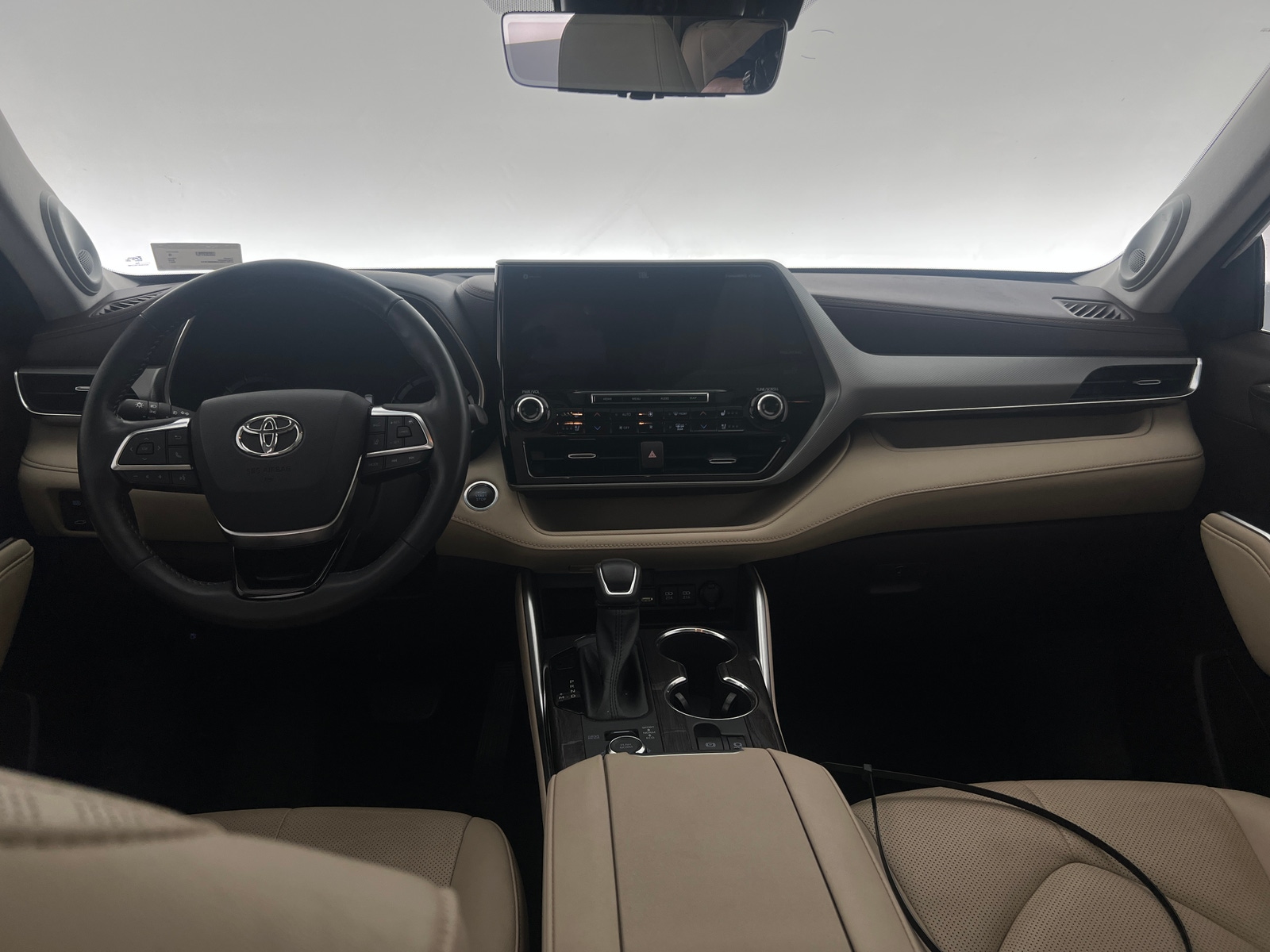 Thumbnail: 2021 Toyota Highlander - 2