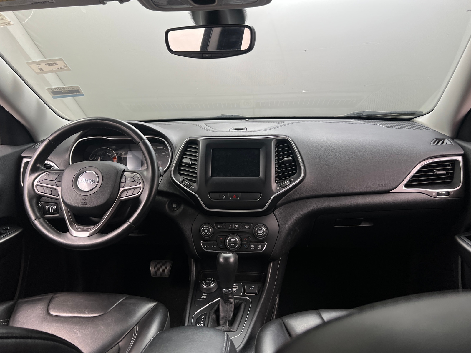 Thumbnail: 2019 Jeep Cherokee - 2