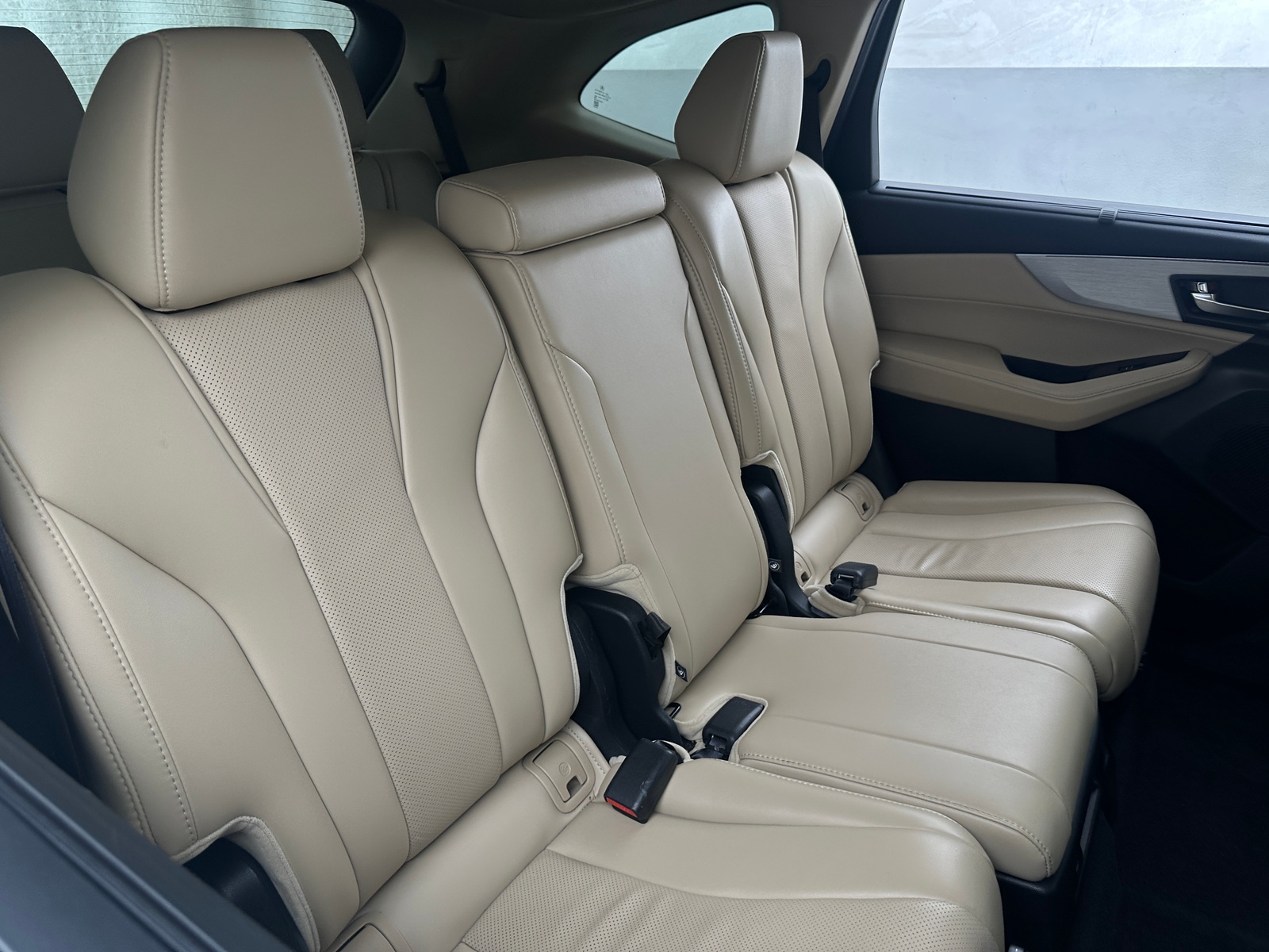 Thumbnail: 2022 Acura MDX - 5
