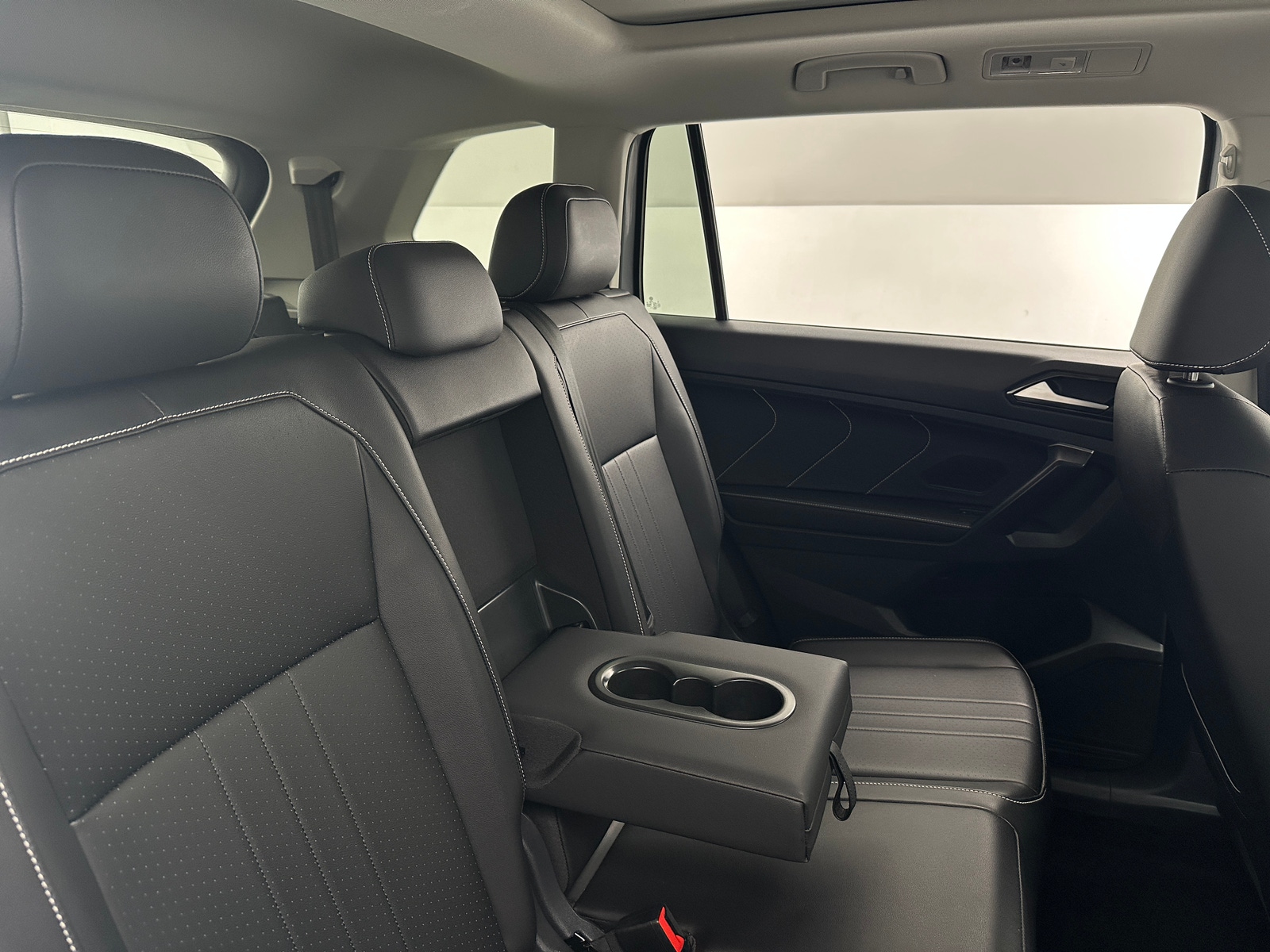 Thumbnail: 2024 Volkswagen Tiguan - 5