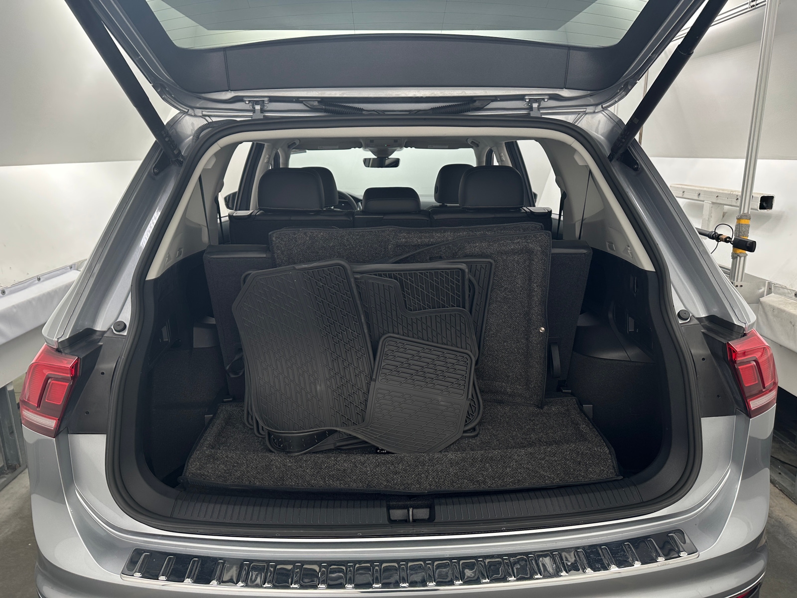 Thumbnail: 2024 Volkswagen Tiguan - 6