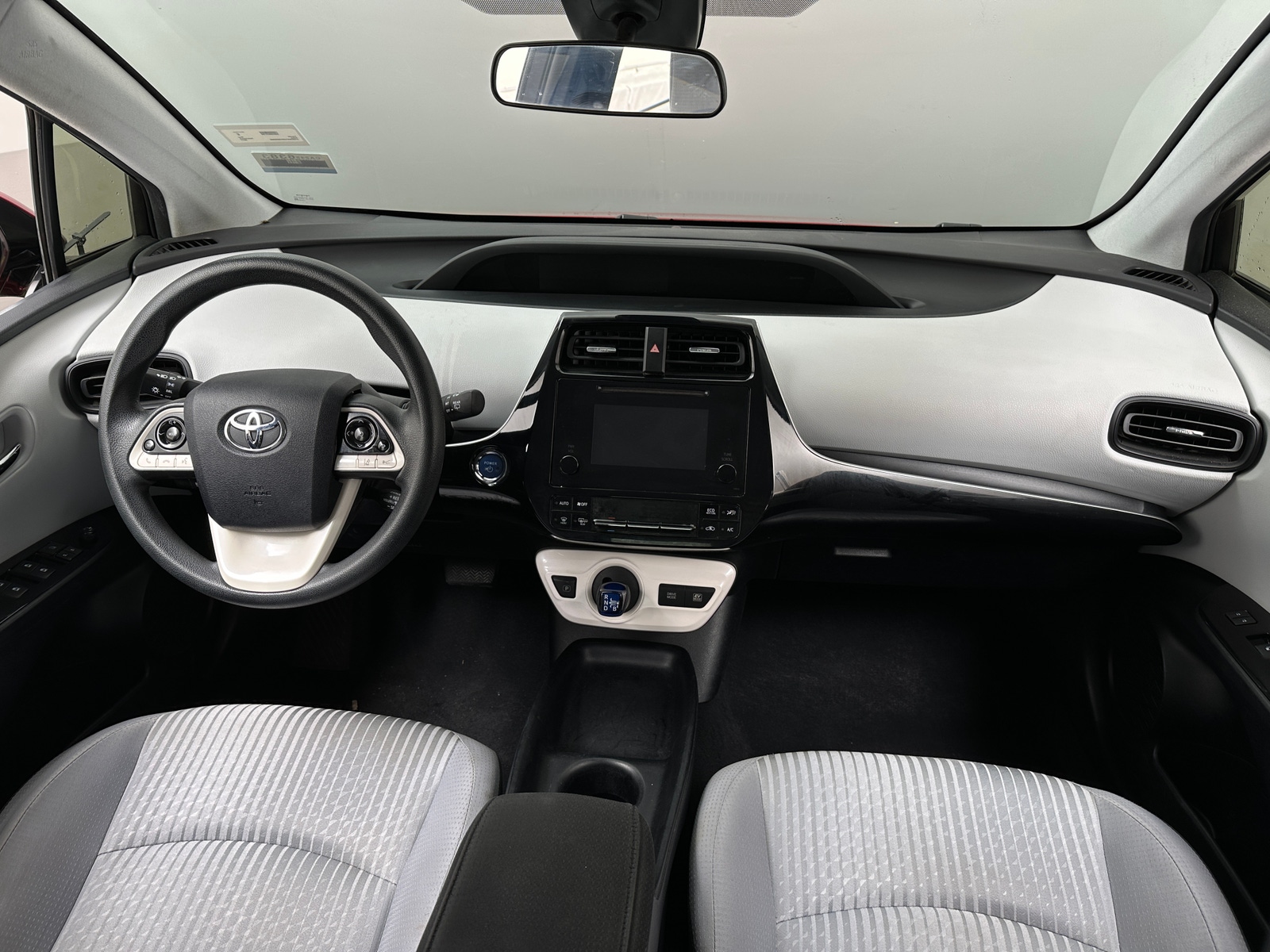 Thumbnail: 2017 Toyota Prius - 3