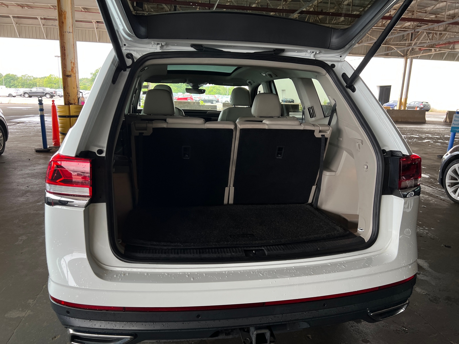 Thumbnail: 2021 Volkswagen Atlas - 6